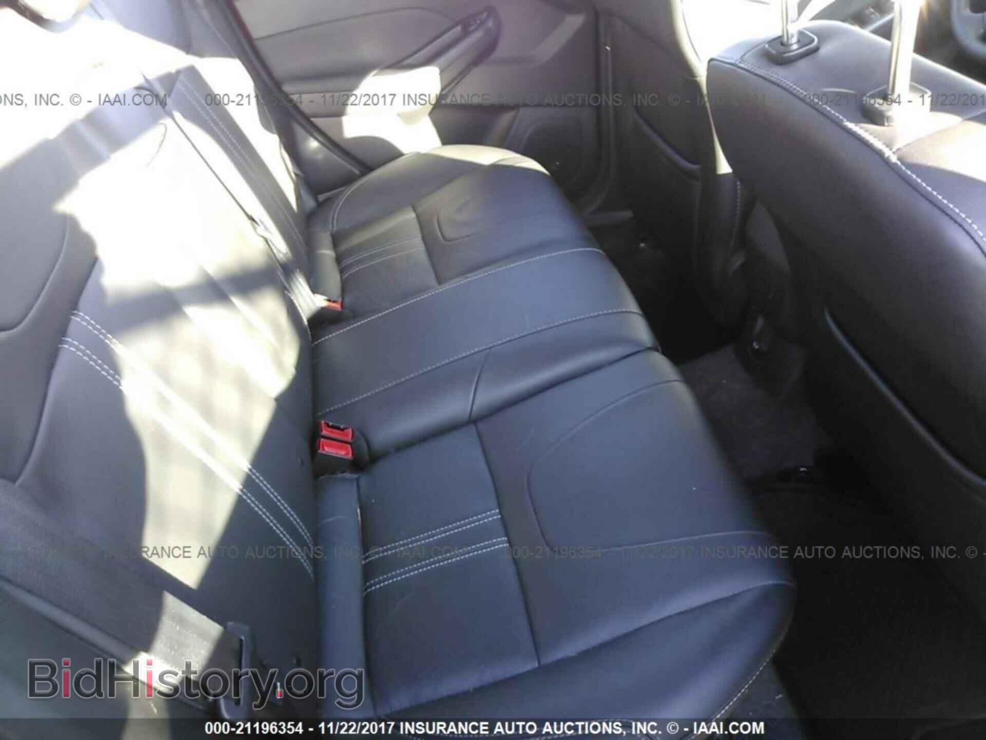 2012 Ford Focus - VIN: 1FAHP3N22CL315904 - Photo 8