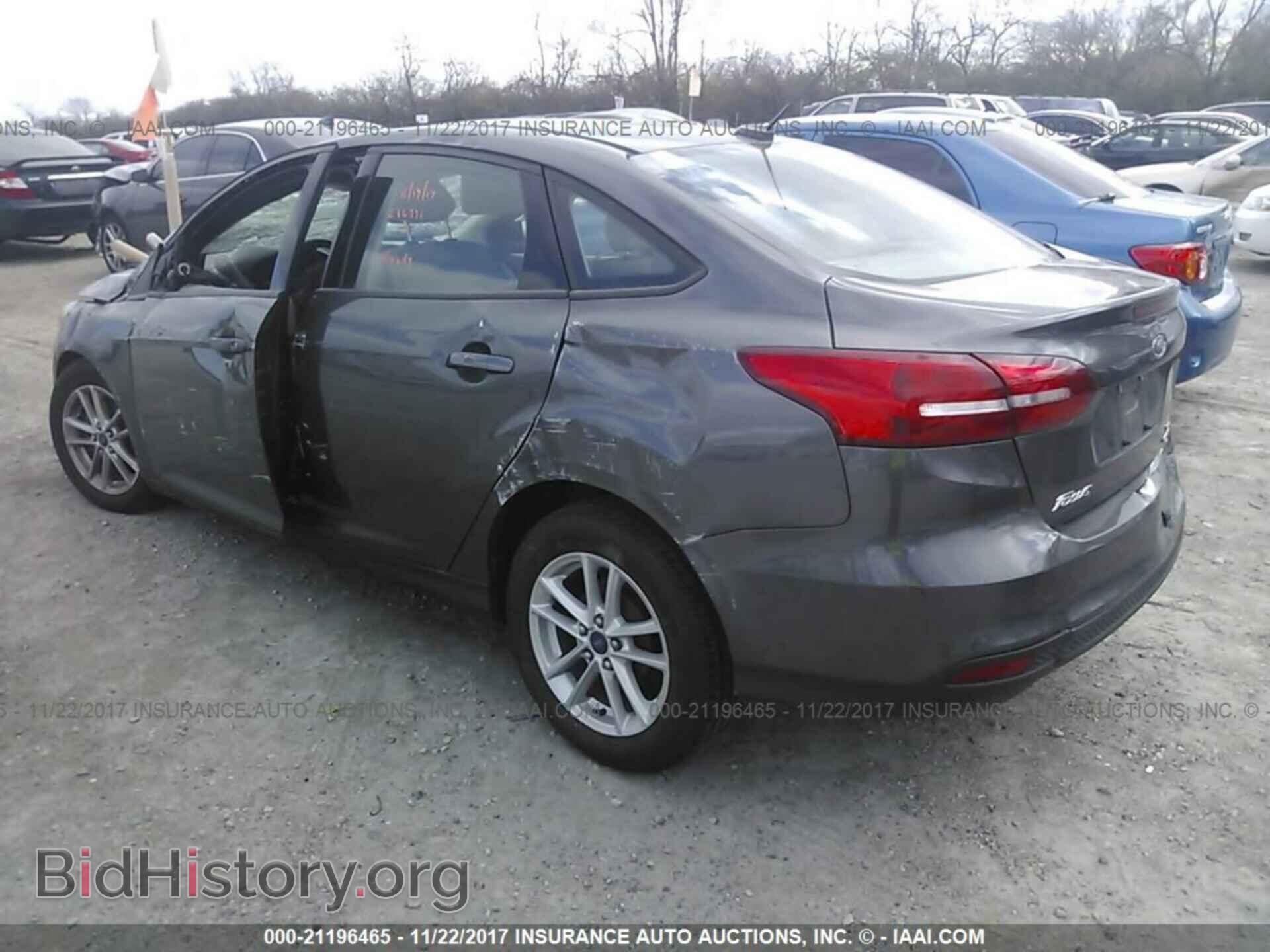 2015 Ford Focus - VIN: 1FADP3F23FL286771 - Photo 3