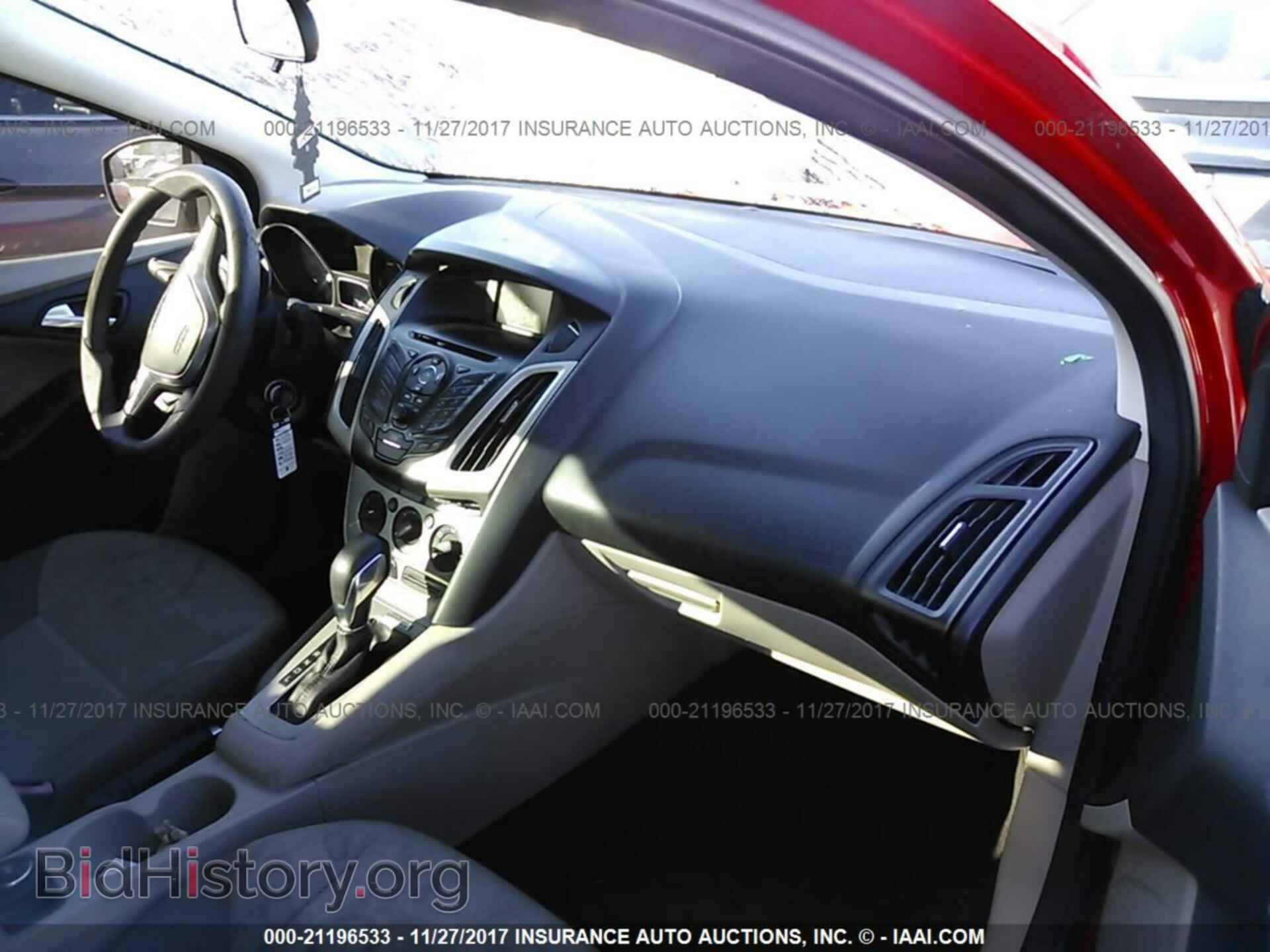 2012 Ford Focus - VIN: 1FAHP3F20CL461555 - Photo 5
