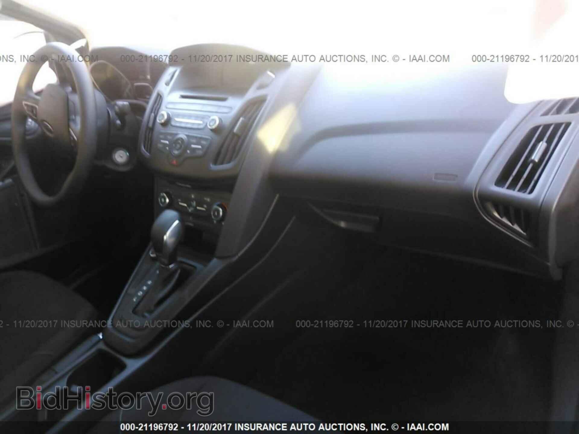 2017 Ford Focus - VIN: 1FADP3E26HL307858 - Фото 5