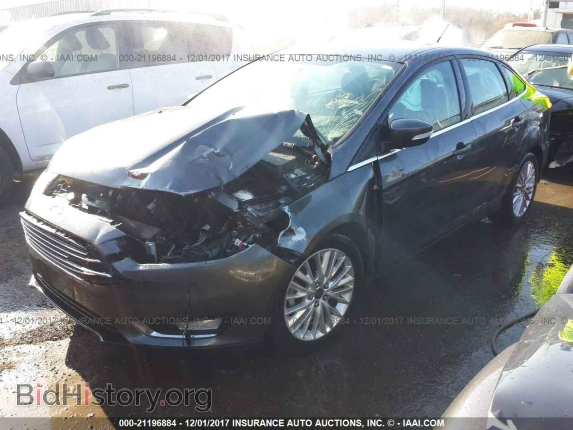 2015 Ford Focus - VIN: 1FADP3J26FL215829 - Photo 2