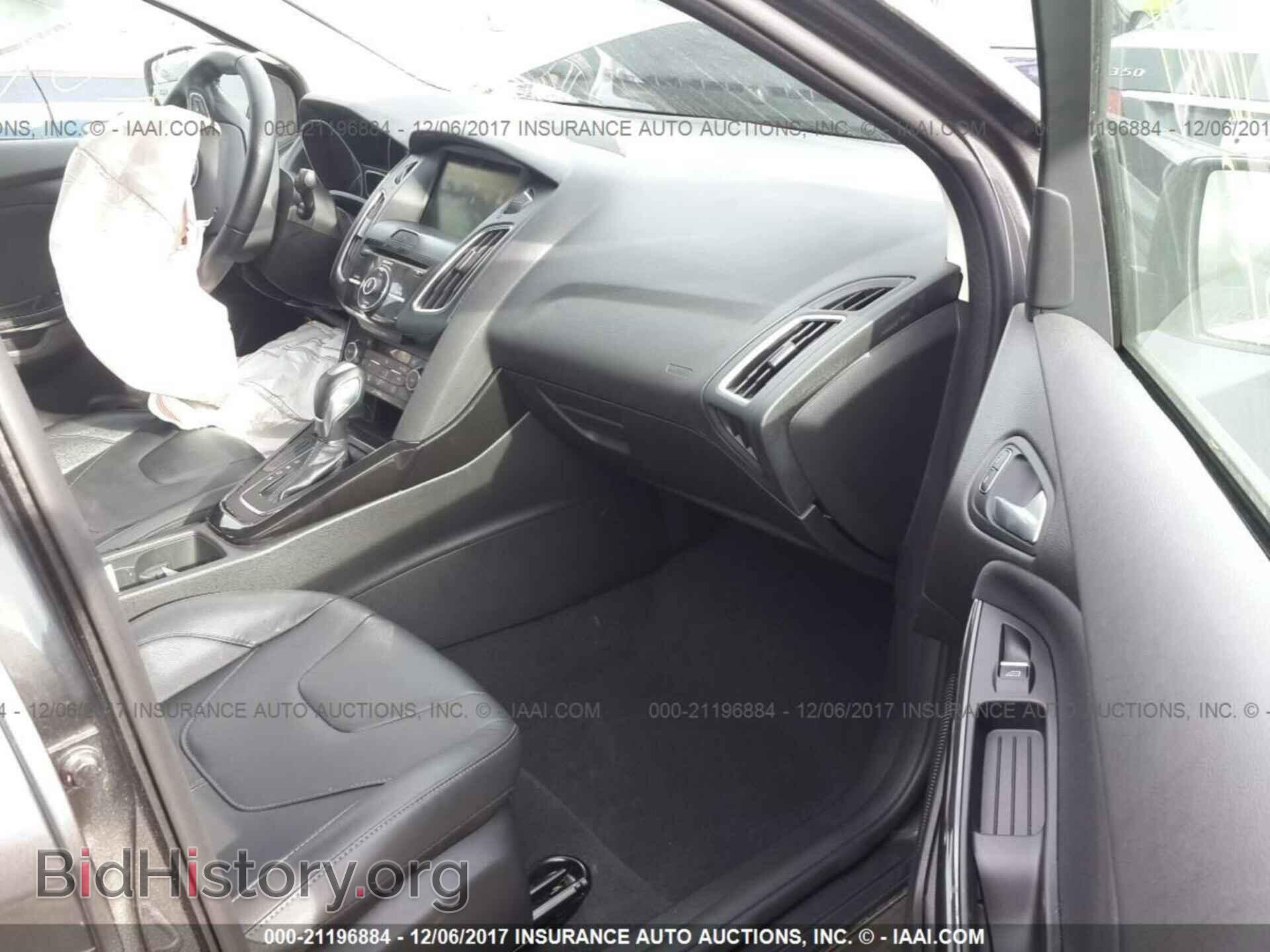 2015 Ford Focus - VIN: 1FADP3J26FL215829 - Photo 5