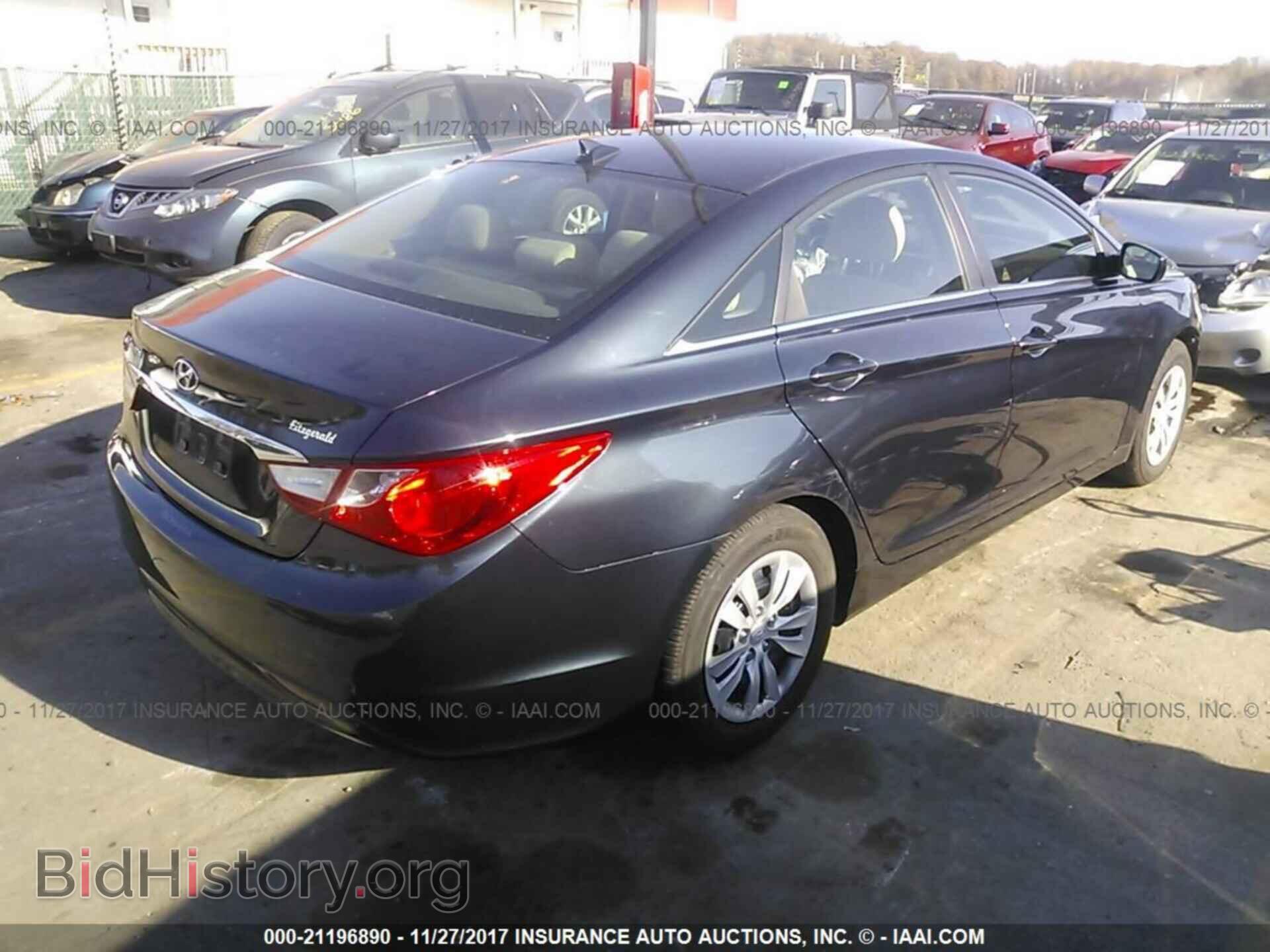 2012 Hyundai Sonata - VIN: 5NPEB4AC8CH417177 - Фото 4