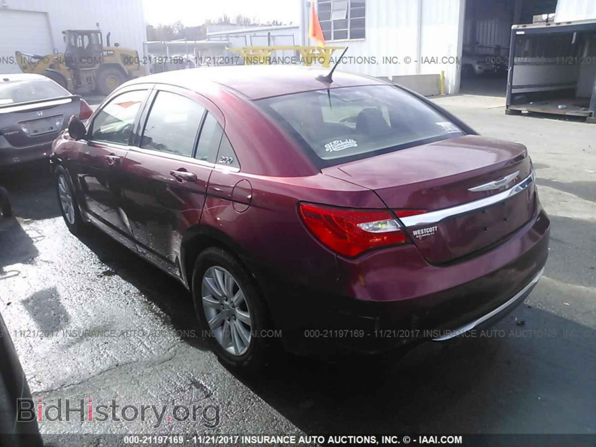 2013 Chrysler 200 - VIN: 1C3CCBBB8DN627802 - Photo 3