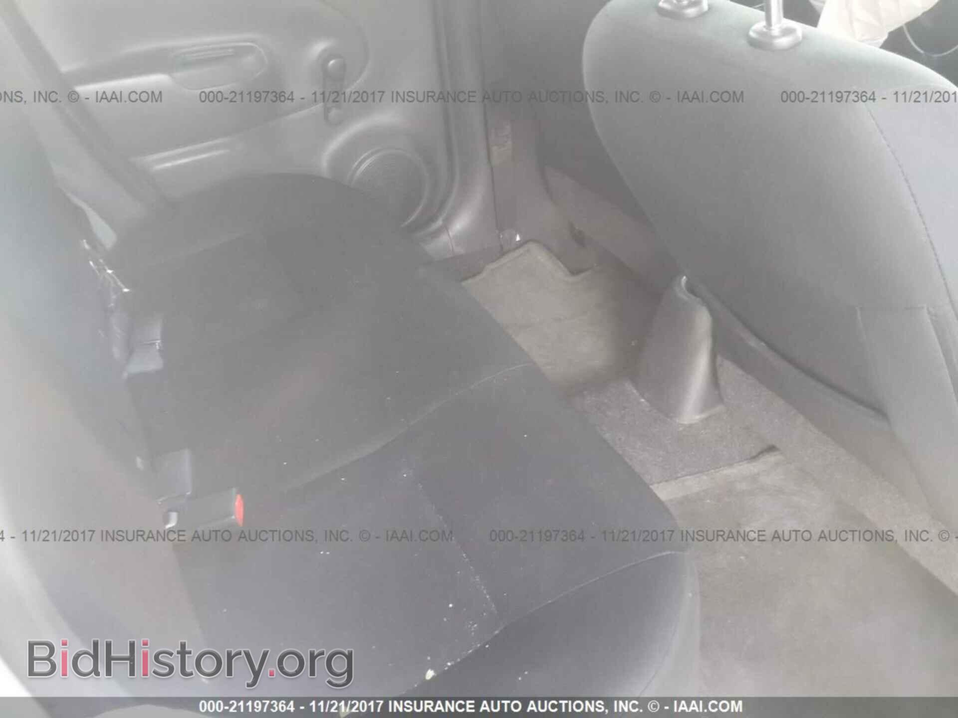 2014 Nissan Versa note - VIN: 3N1CE2CP1EL352732 - Photo 8