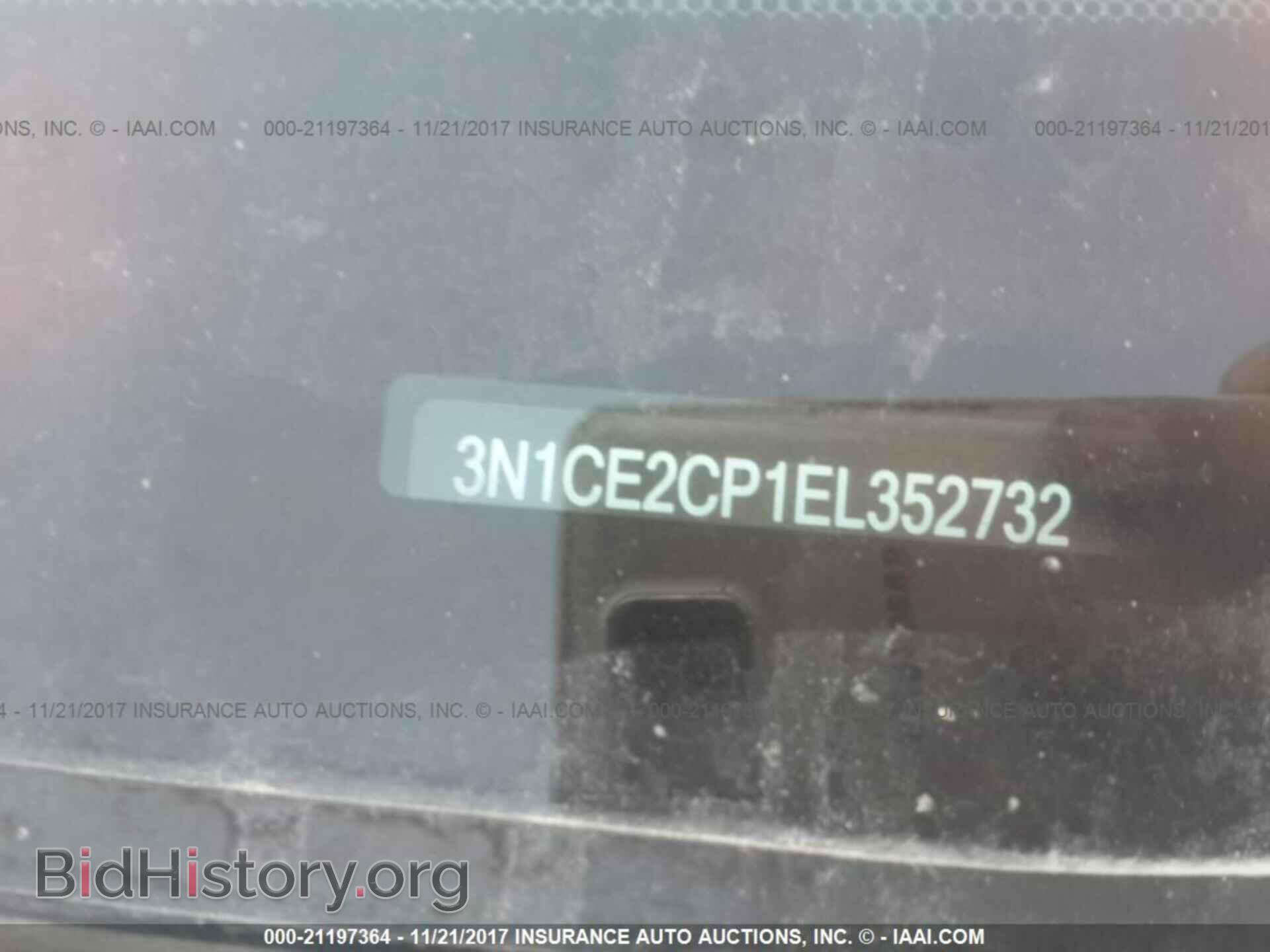2014 Nissan Versa note - VIN: 3N1CE2CP1EL352732 - Photo 9