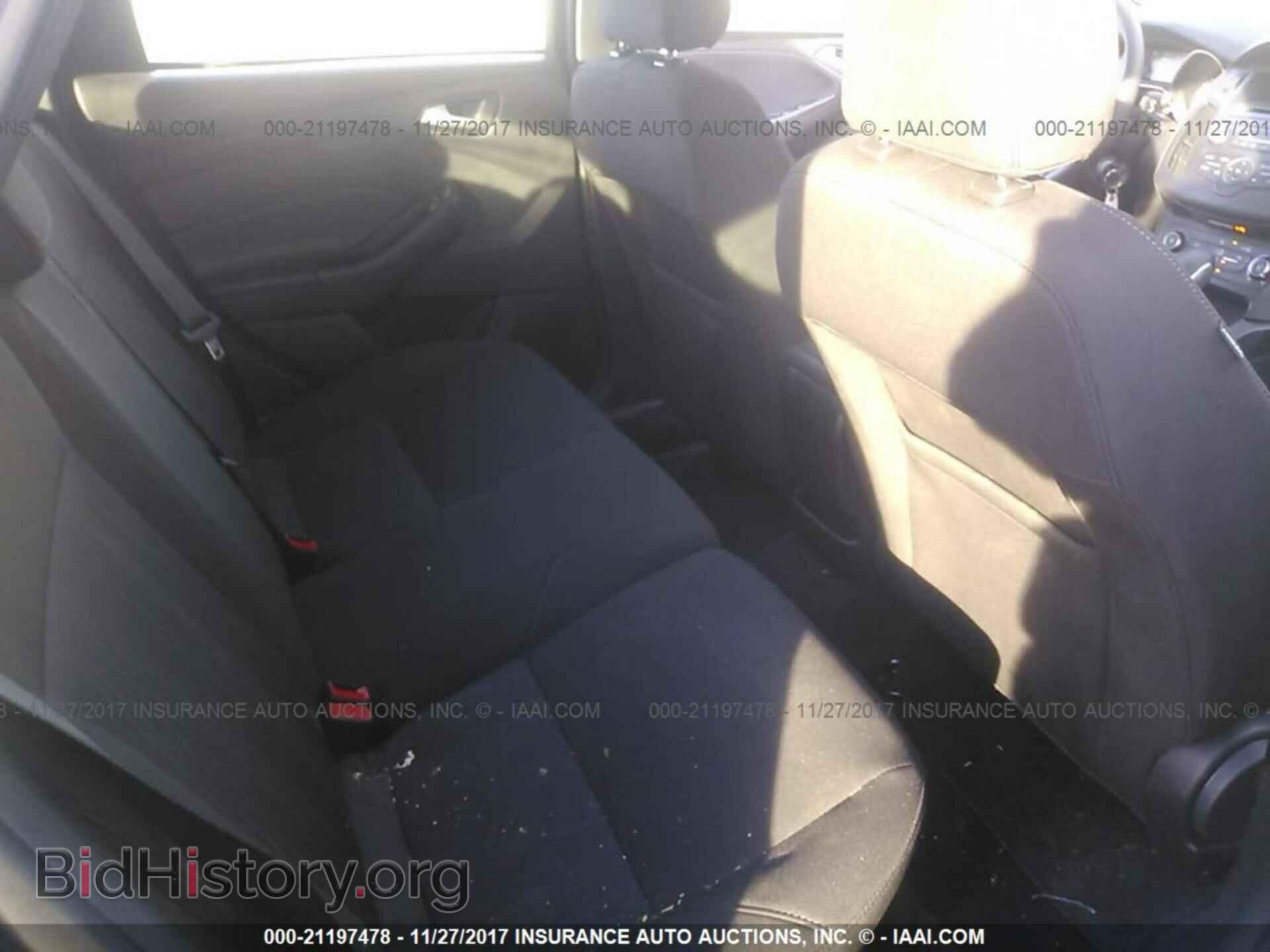 2017 Ford Focus - VIN: 1FADP3K23HL325013 - Photo 8