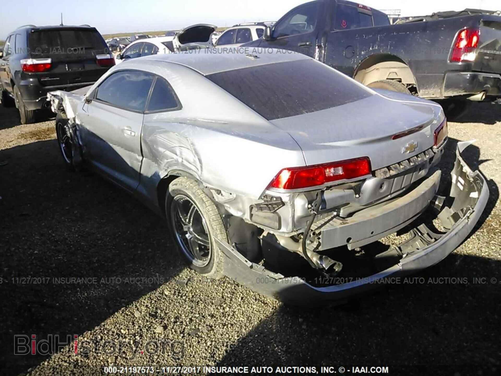2015 Chevrolet Camaro - VIN: 2G1FB1E38F9185886 - Фото 3