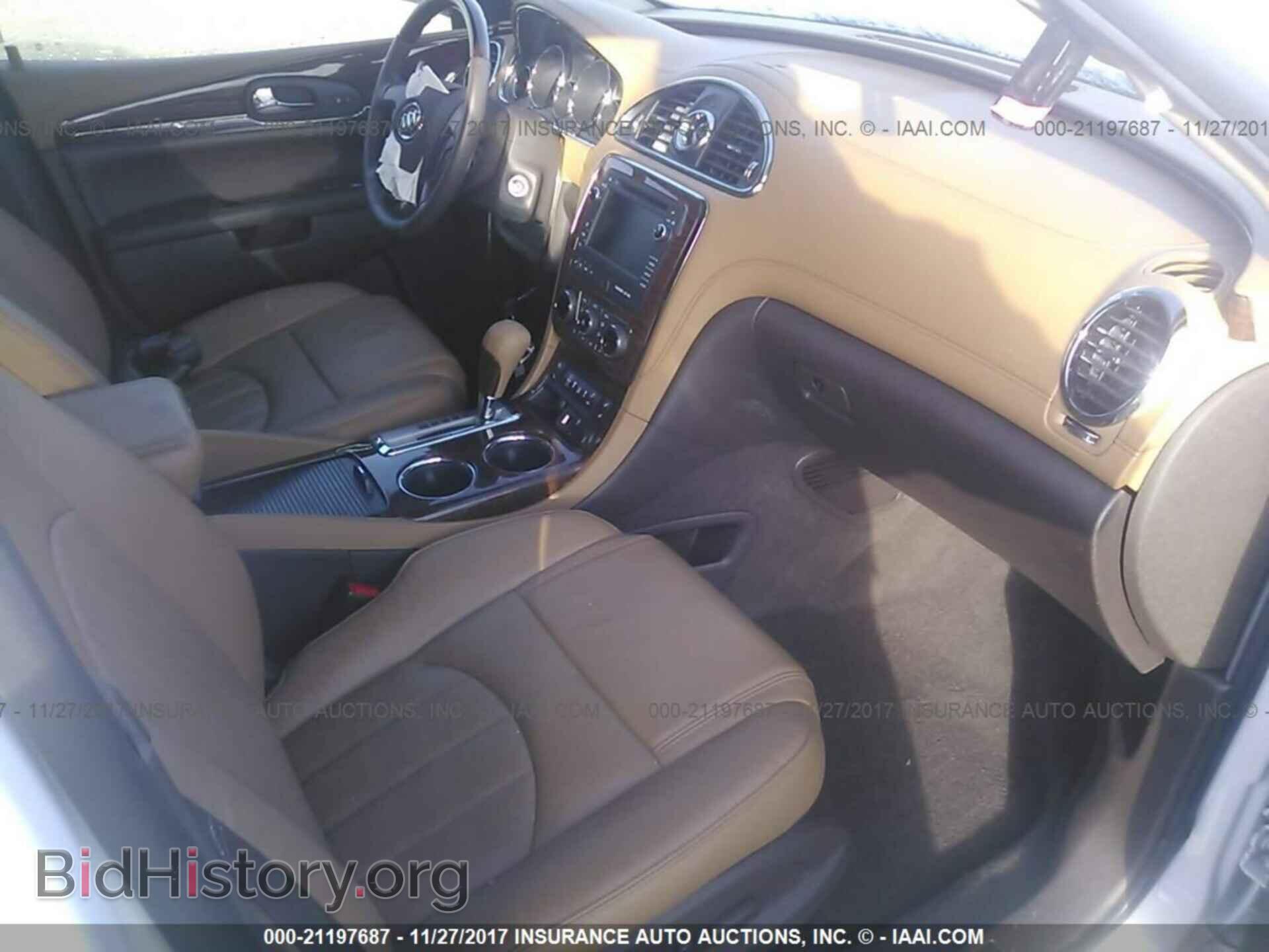 2017 Buick Enclave - VIN: 5GAKVBKD0HJ346658 - Photo 5