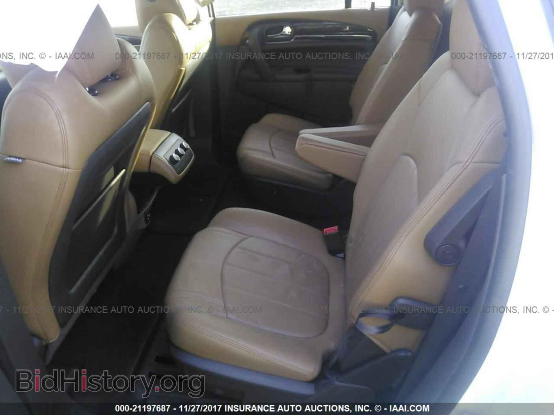 2017 Buick Enclave - VIN: 5GAKVBKD0HJ346658 - Photo 8