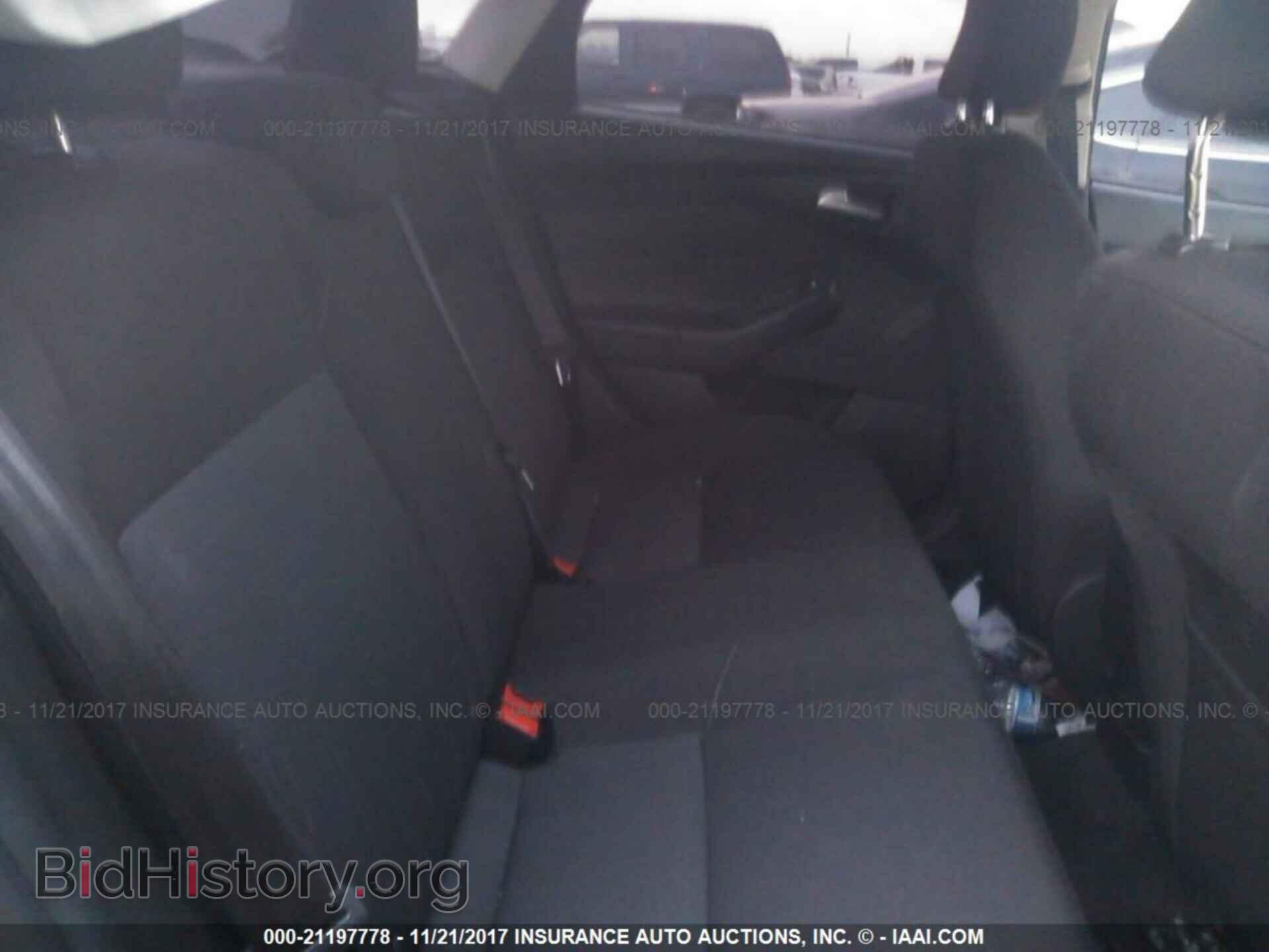 2015 Ford Focus - VIN: 1FADP3F22FL327830 - Photo 8