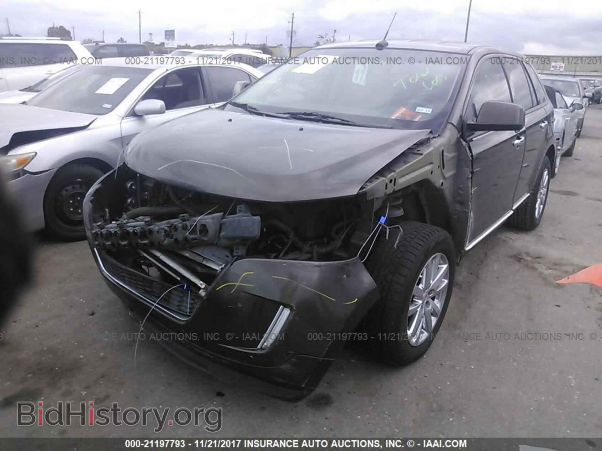 2011 Ford Edge - VIN: 2FMDK3JC6BBA75451 - Photo 2