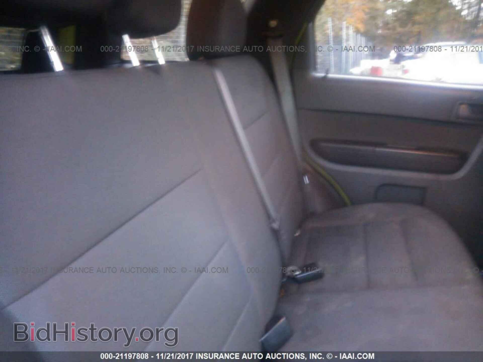 2012 Ford Escape - VIN: 1FMCU0DG4CKC47101 - Фото 8