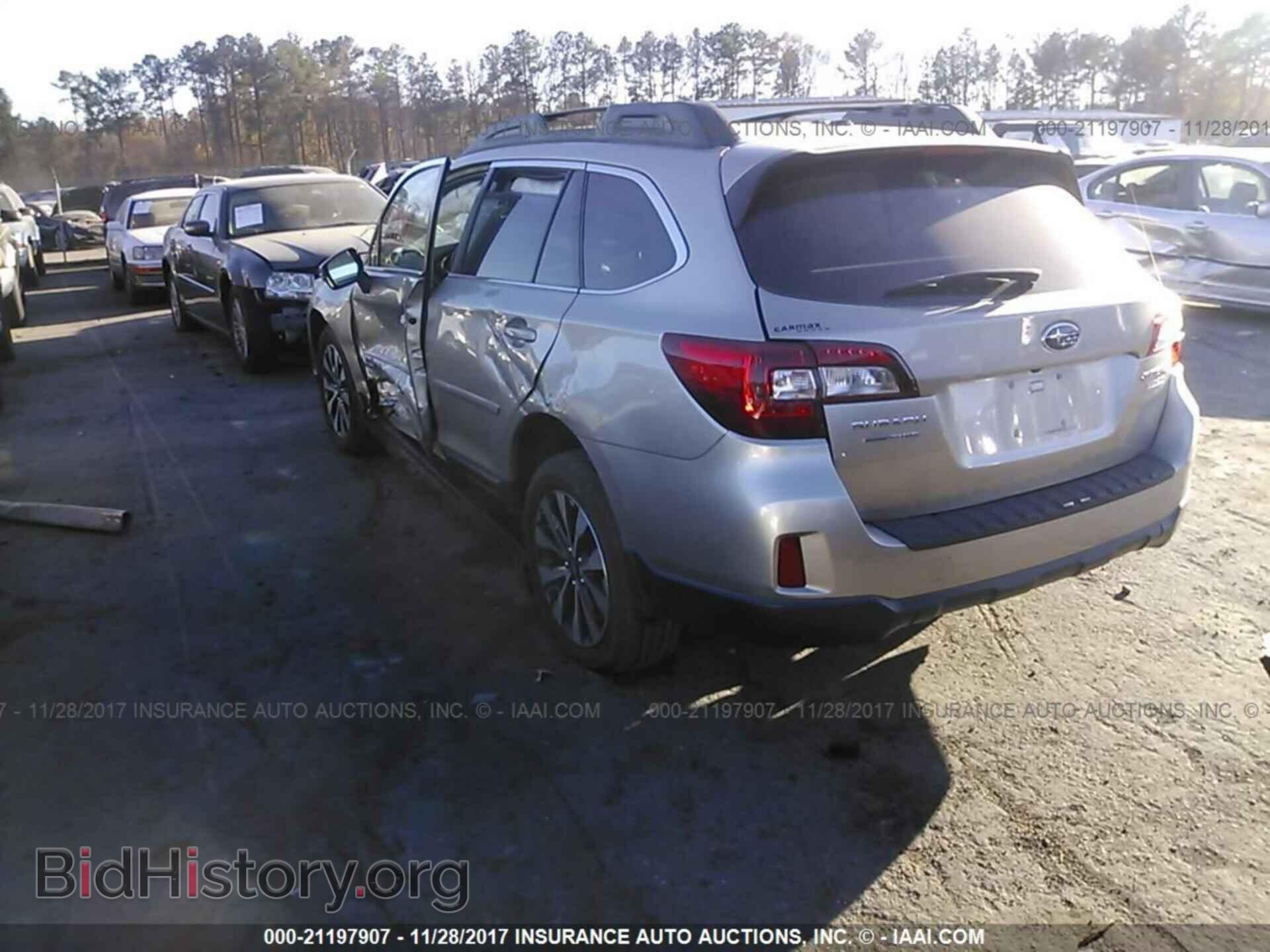 2015 Subaru Outback - VIN: 4S4BSANC0F3326167 - Photo 3