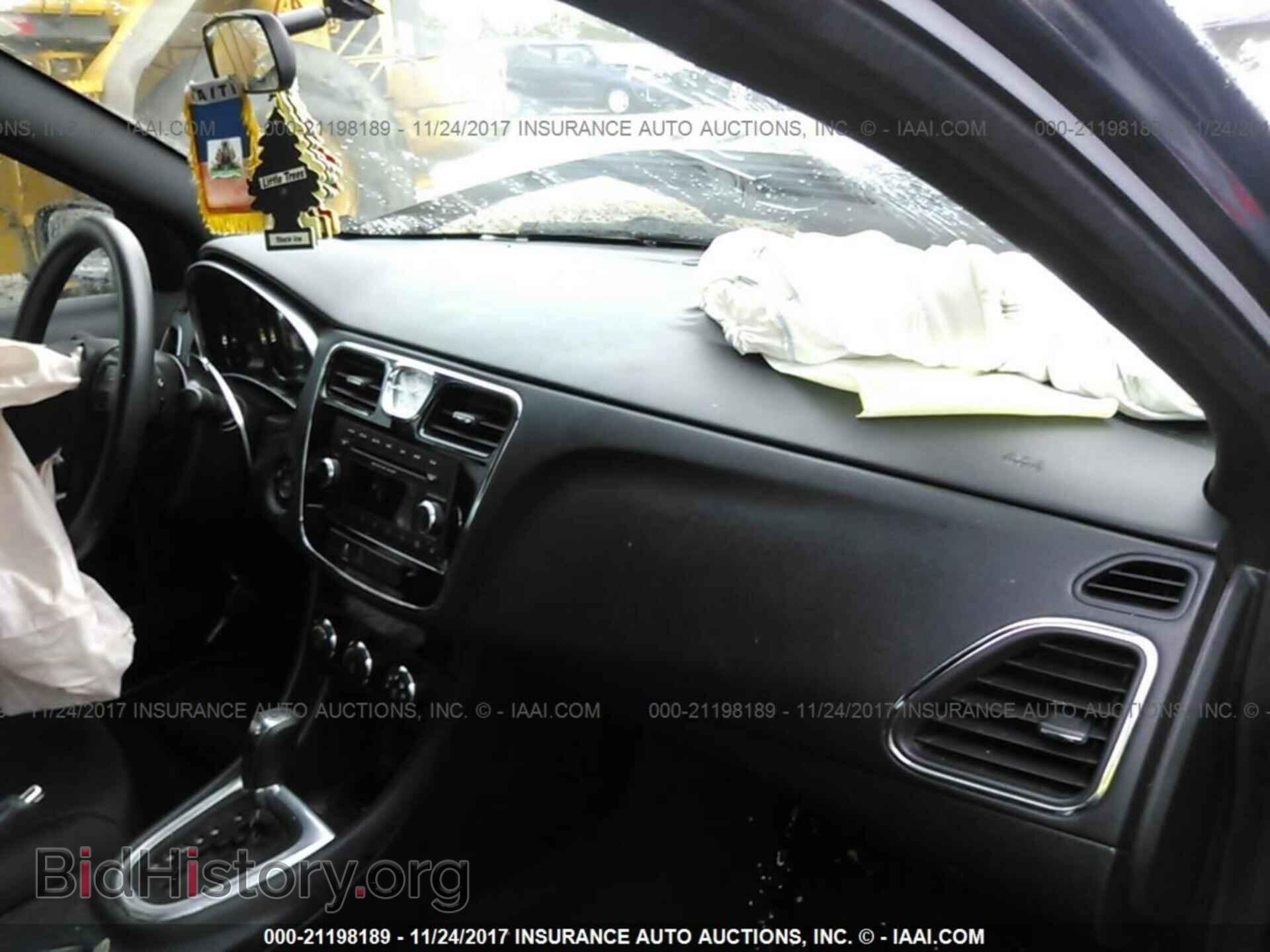 2013 Chrysler 200 - VIN: 1C3CCBAB2DN685907 - Фото 5