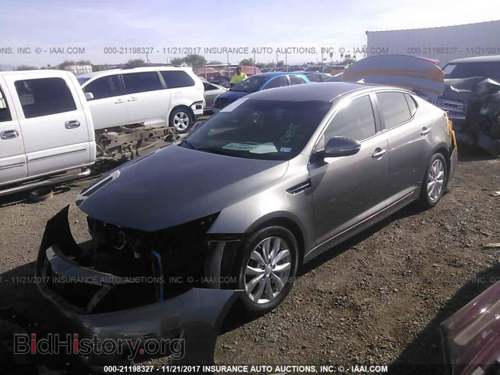 2015 Kia Optima - VIN: 5XXGM4A72FG471919 - Photo 2