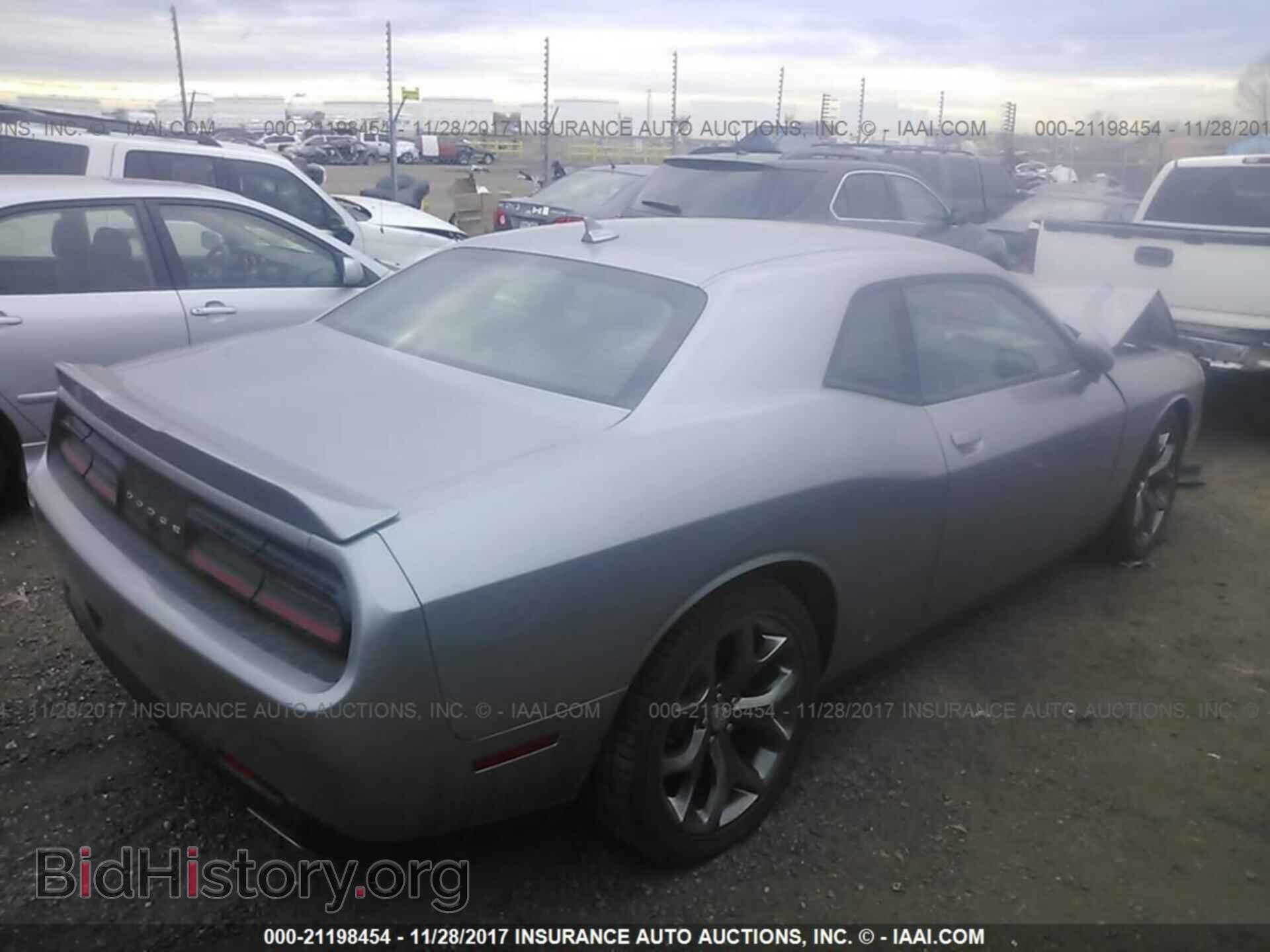 2016 Dodge Challenger - VIN: 2C3CDZAG4GH108424 - Photo 4