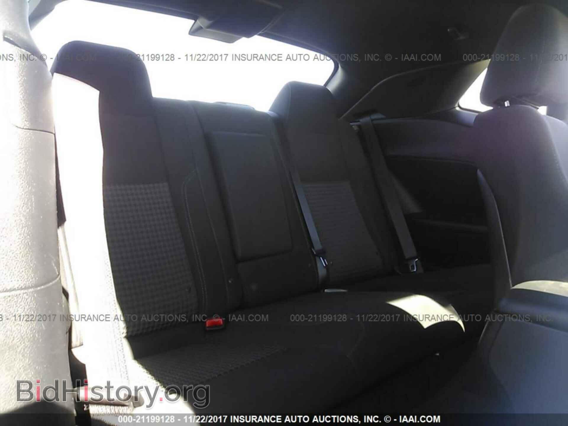 2015 Dodge Challenger - VIN: 2C3CDZAG9FH864992 - Photo 8