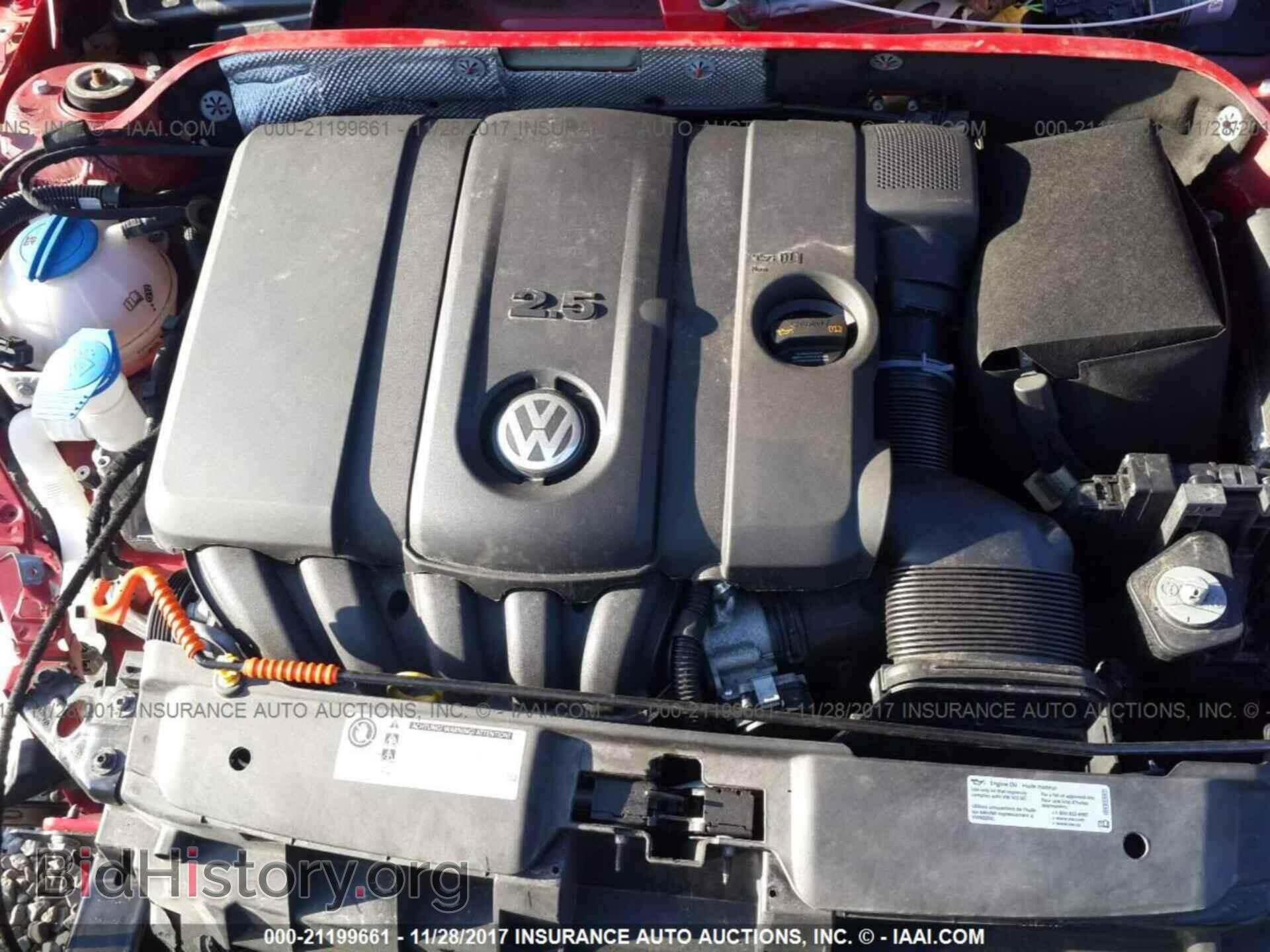 2014 Volkswagen Beetle - VIN: 3VWJP7ATXEM613844 - Фото 10