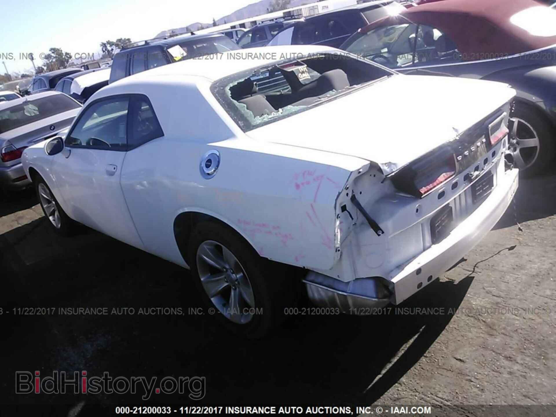 2017 Dodge Challenger - VIN: 2C3CDZAG0HH636561 - Фото 3