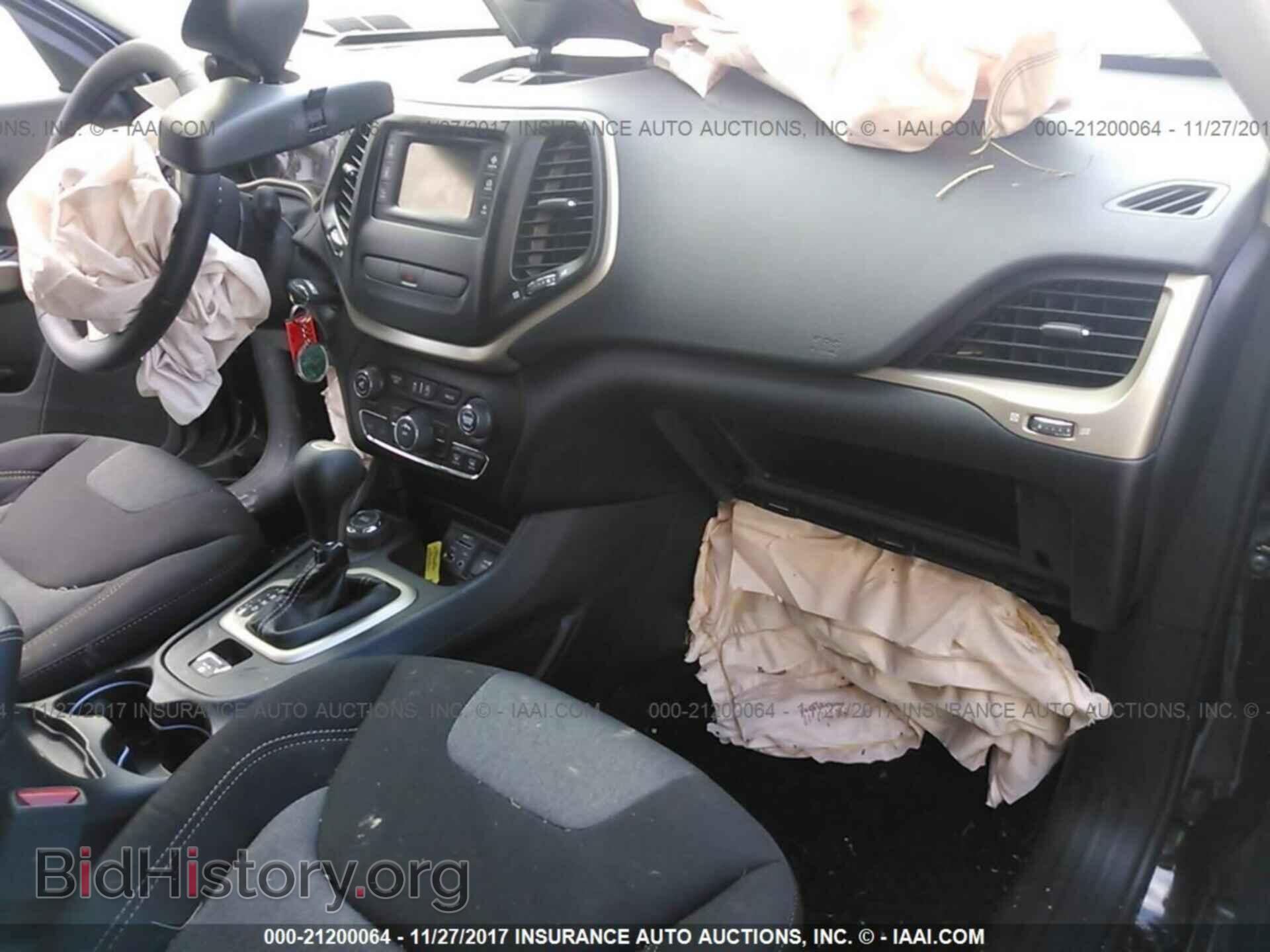 2018 Jeep Cherokee - VIN: 1C4PJMCX4JD532292 - Фото 5