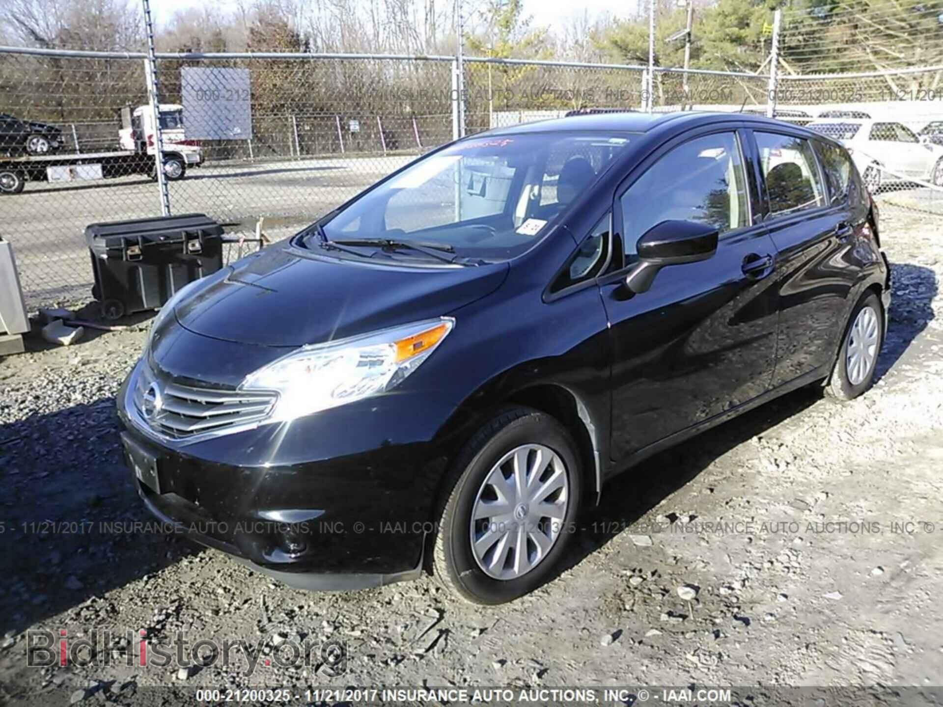 2016 Nissan Versa note - VIN: 3N1CE2CP2GL366609 - Photo 2