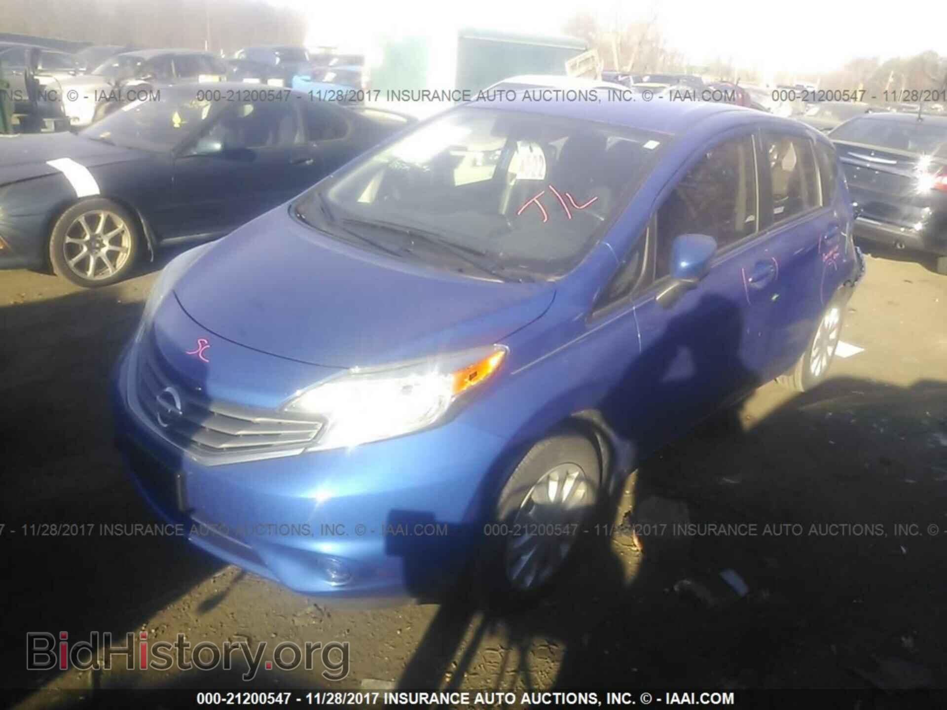2016 Nissan Versa note - VIN: 3N1CE2CP3GL395522 - Фото 2