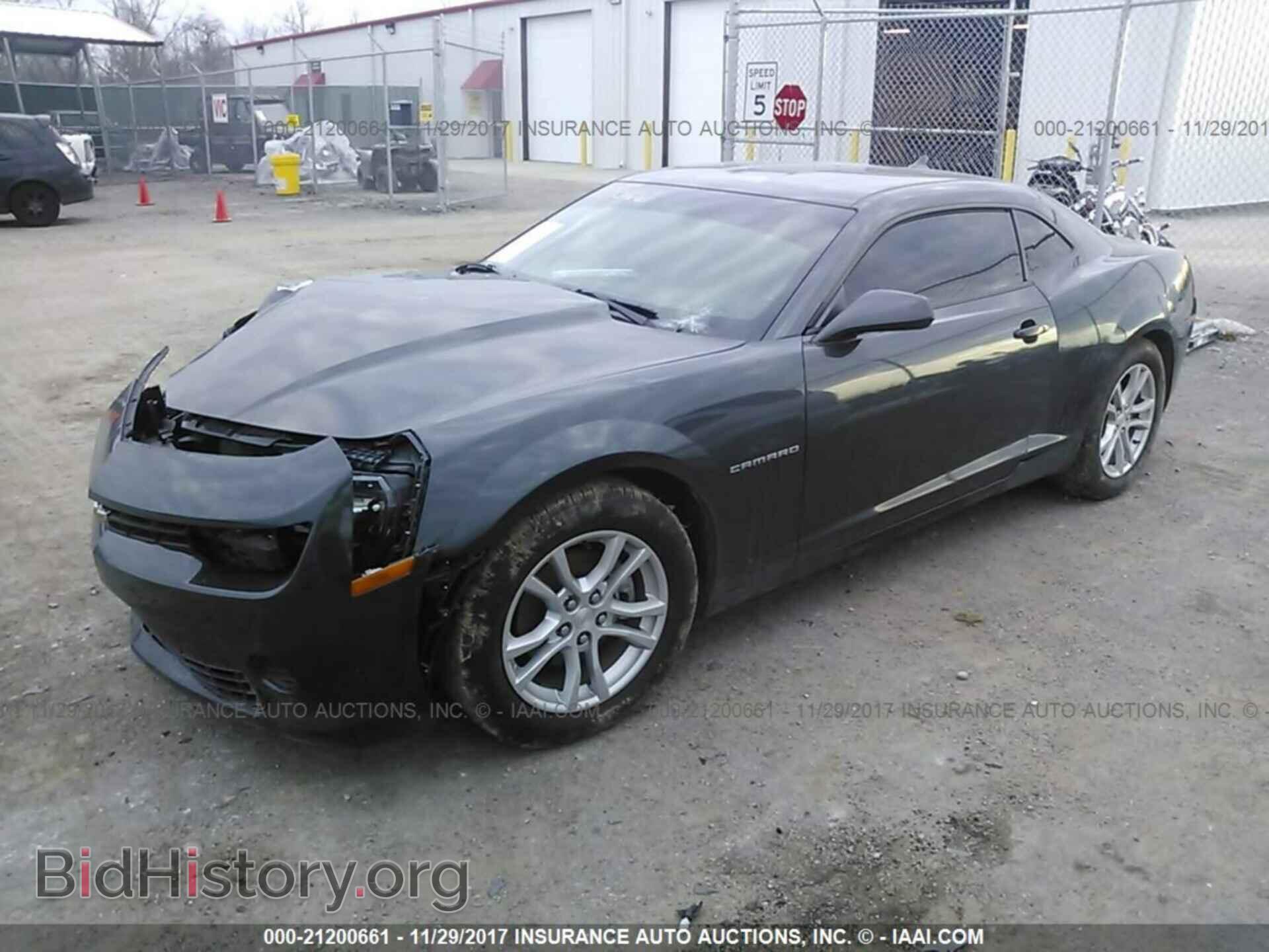 2015 Chevrolet Camaro - VIN: 2G1FA1E34F9294011 - Фото 2
