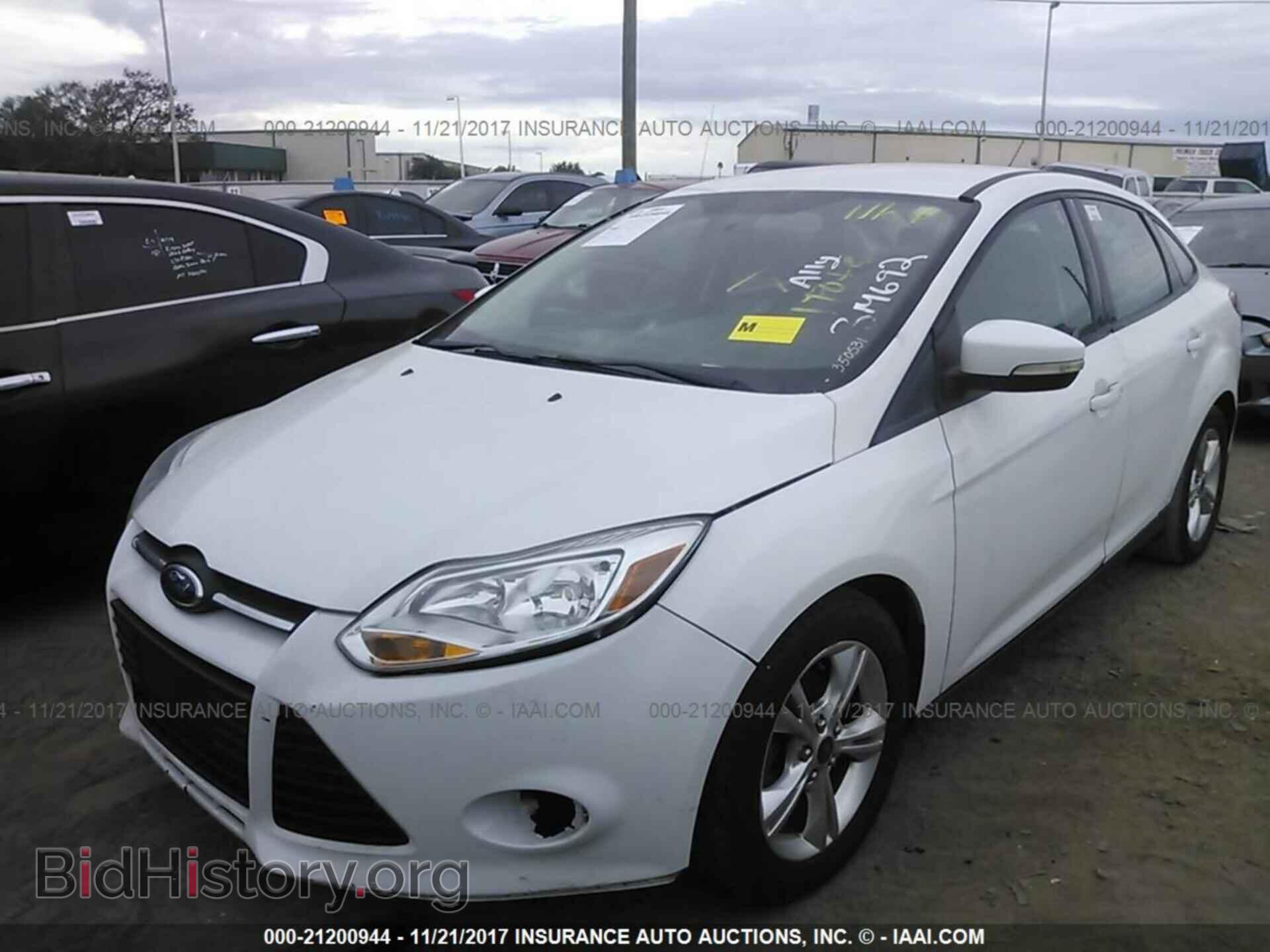 2013 Ford Focus - VIN: 1FADP3F2XDL314692 - Фото 2