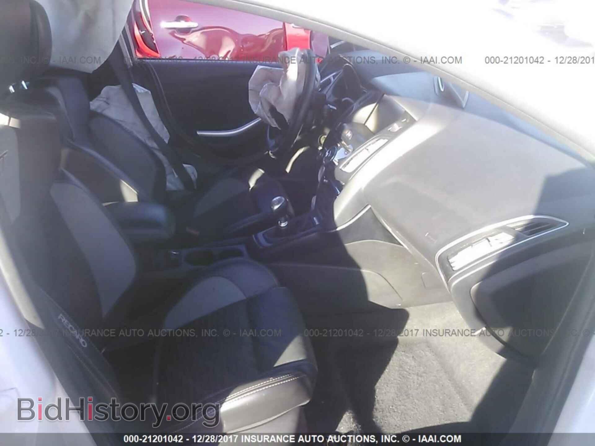 2013 Ford Focus - VIN: 1FADP3L96DL210329 - Photo 5