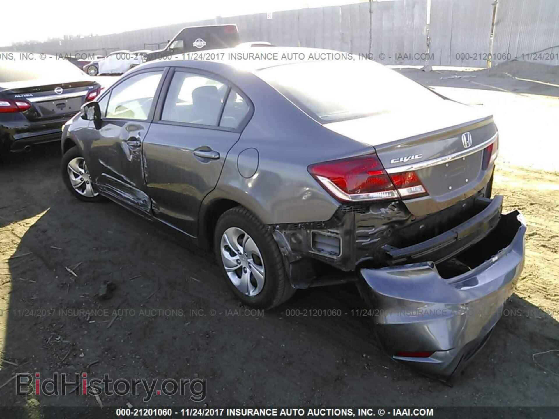 2013 Honda Civic - VIN: 2HGFB2F51DH511335 - Photo 3