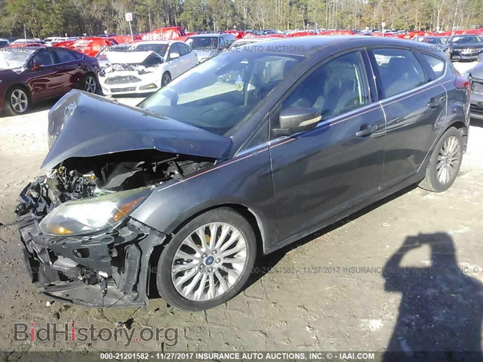 2012 Ford Focus - VIN: 1FAHP3N22CL188085 - Photo 2