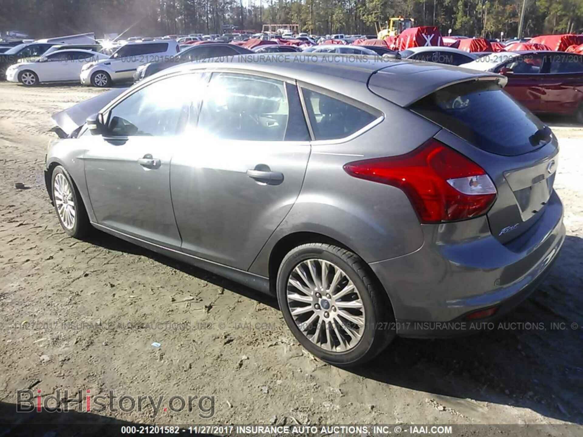 2012 Ford Focus - VIN: 1FAHP3N22CL188085 - Photo 3
