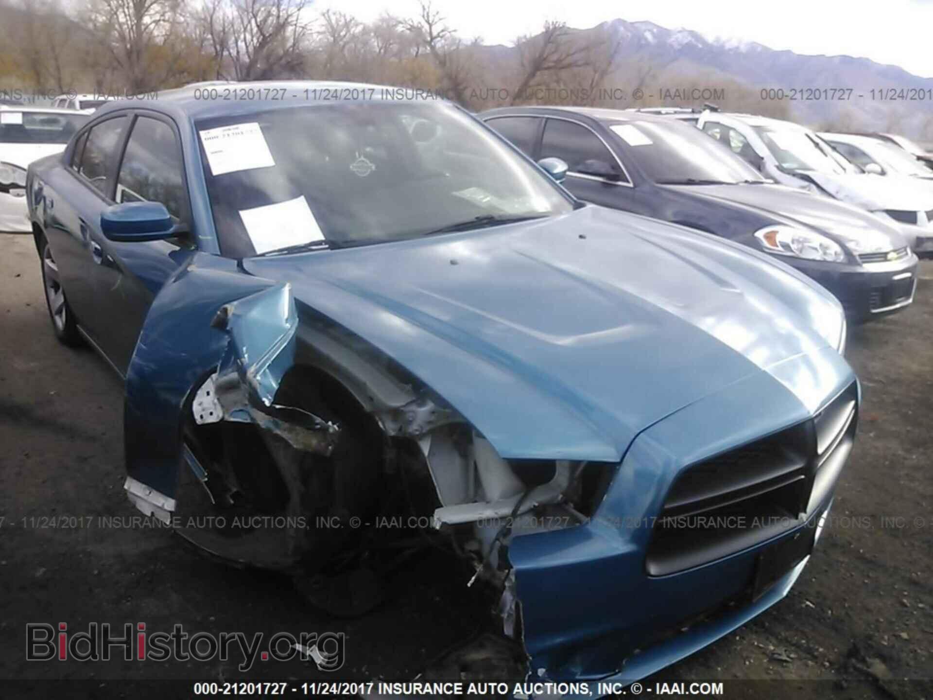 Photo 2C3CDXAT8DH610480 - Dodge Charger 2013