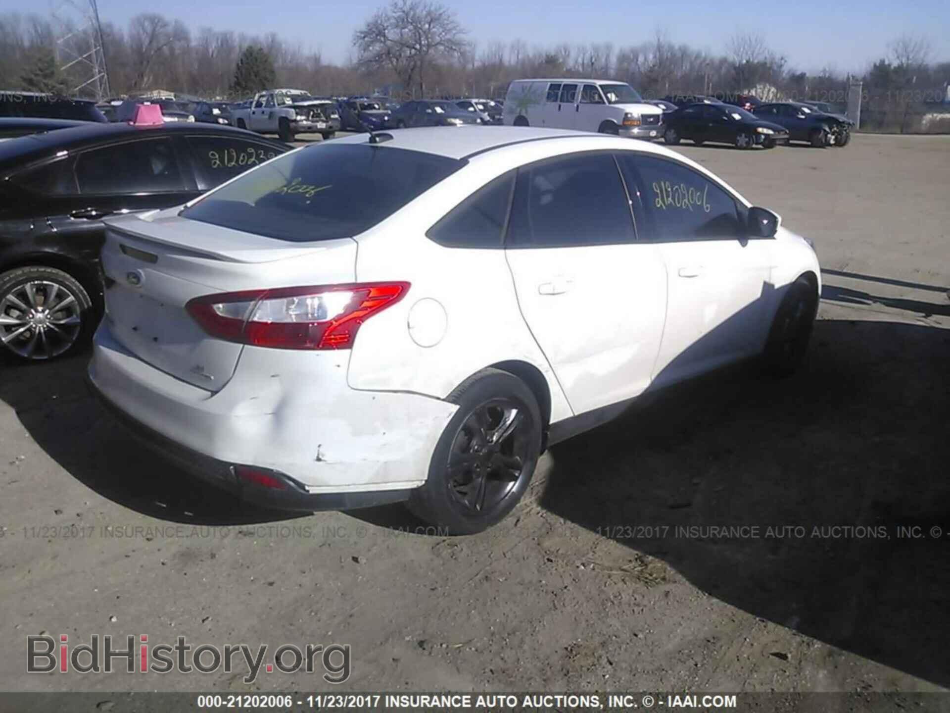 2012 Ford Focus - VIN: 1FAHP3F29CL400429 - Фото 4
