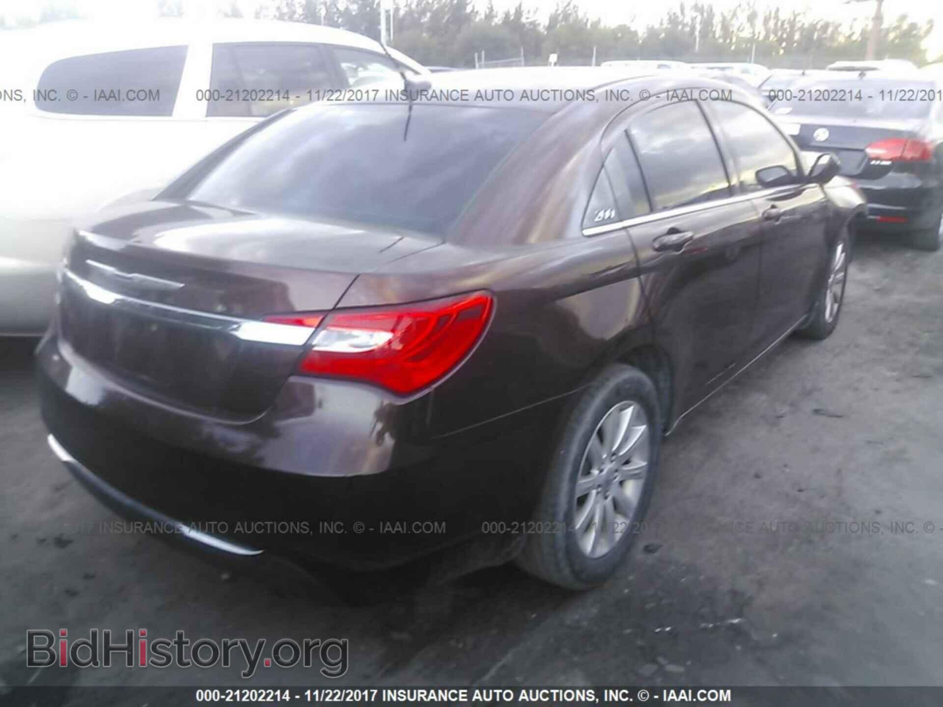2012 Chrysler 200 - VIN: 1C3CCBBB1CN226431 - Photo 4