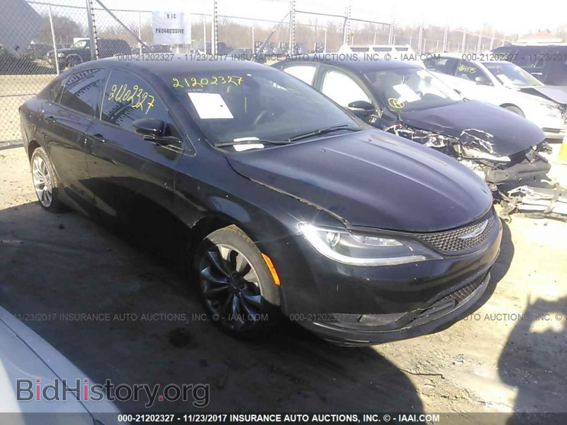 Photo 1C3CCCBB0FN705613 - Chrysler 200 2015