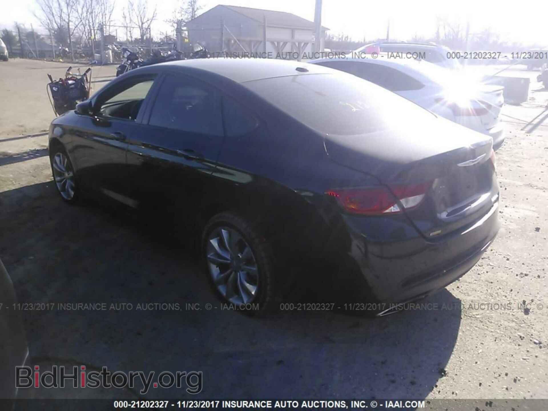 2015 Chrysler 200 - VIN: 1C3CCCBB0FN705613 - Photo 3