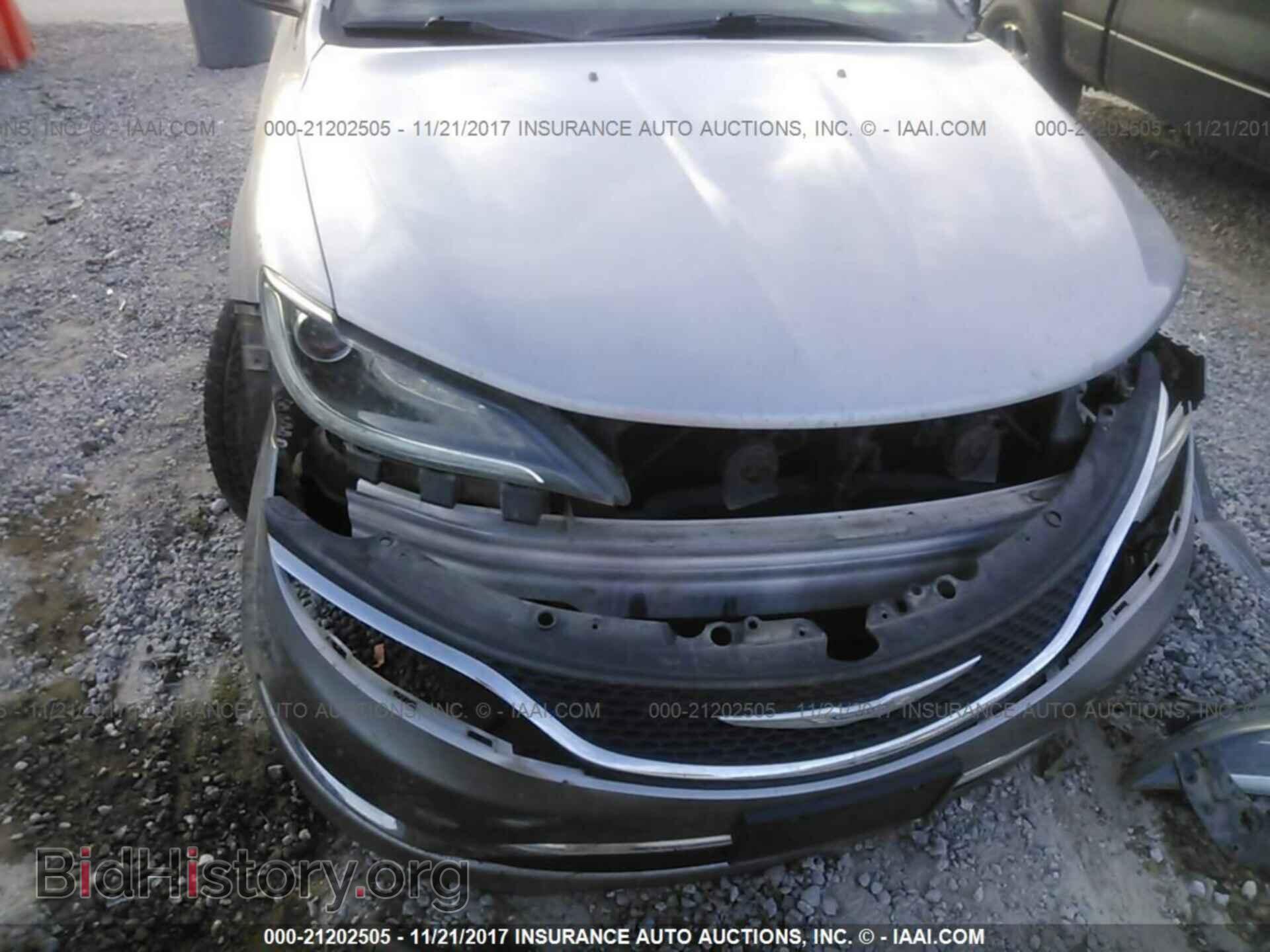 2015 Chrysler 200 - VIN: 1C3CCCABXFN607304 - Photo 6