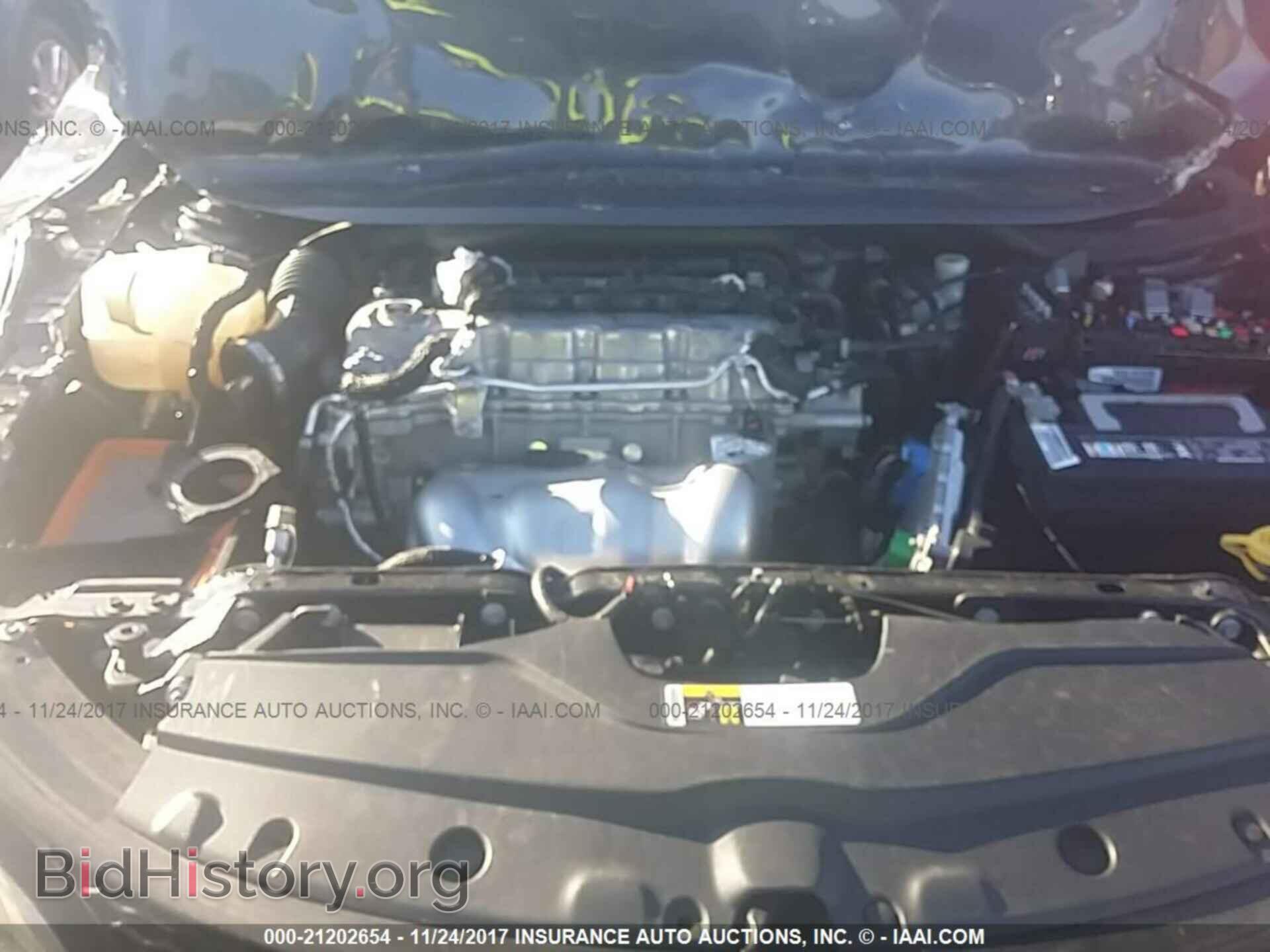 2015 Chrysler 200 - VIN: 1C3CCCBB4FN565890 - Photo 10