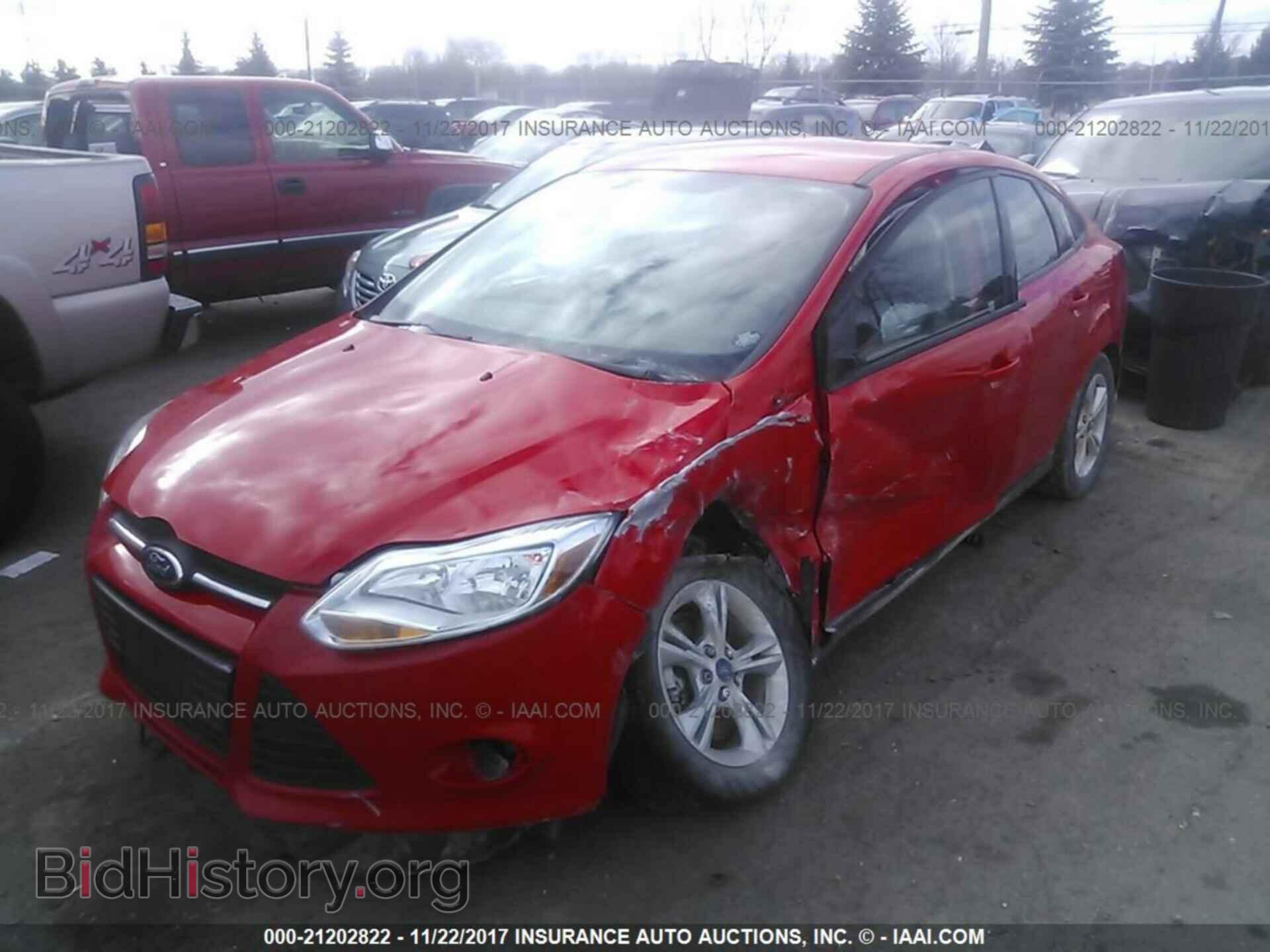 2014 Ford Focus - VIN: 1FADP3F24EL419276 - Фото 2