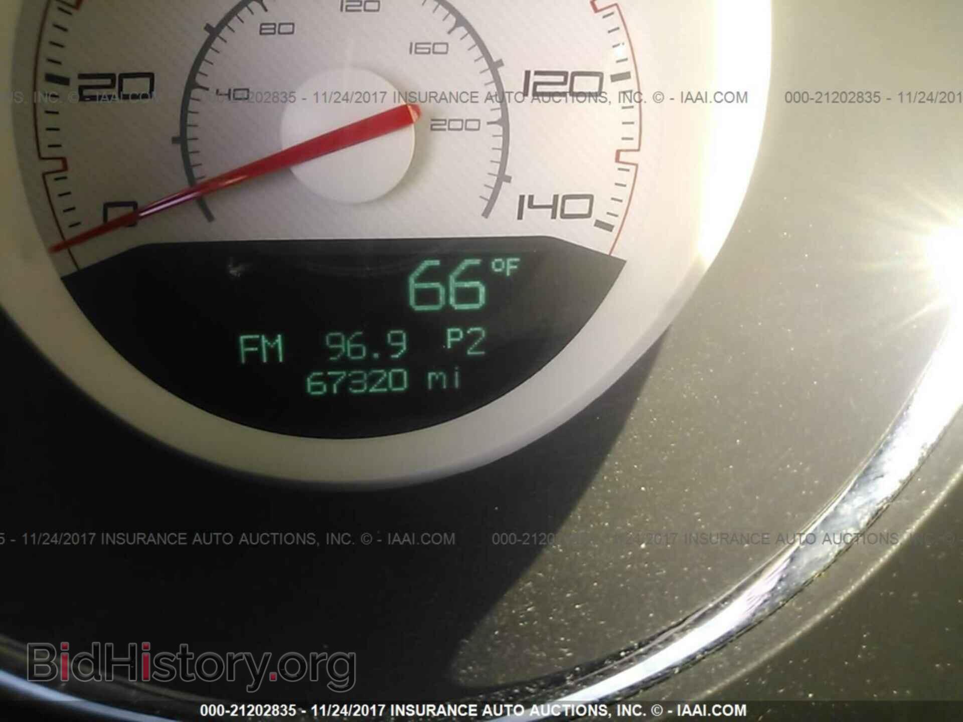 2013 Dodge Challenger - VIN: 2C3CDYAG0DH663389 - Photo 7