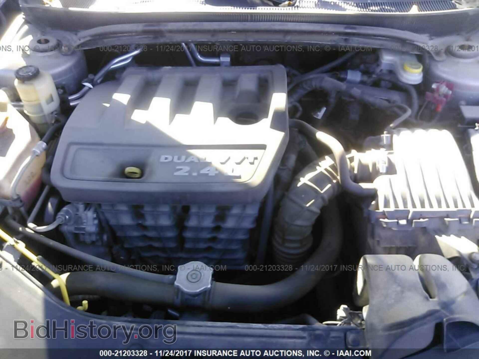 2013 Chrysler 200 - VIN: 1C3BCBEB8DN511863 - Photo 10