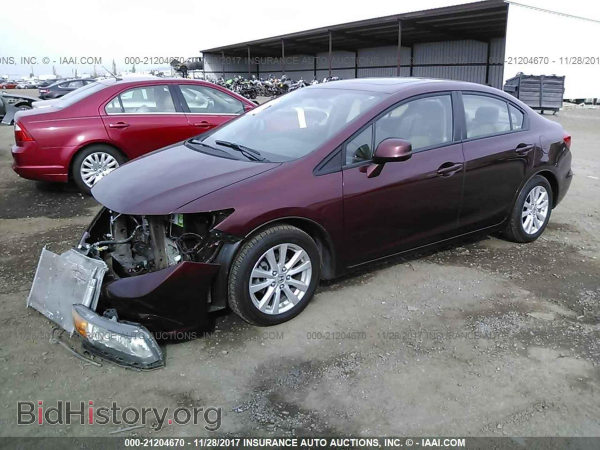 2012 Honda Civic - VIN: 19XFB2F82CE303659 - Photo 2