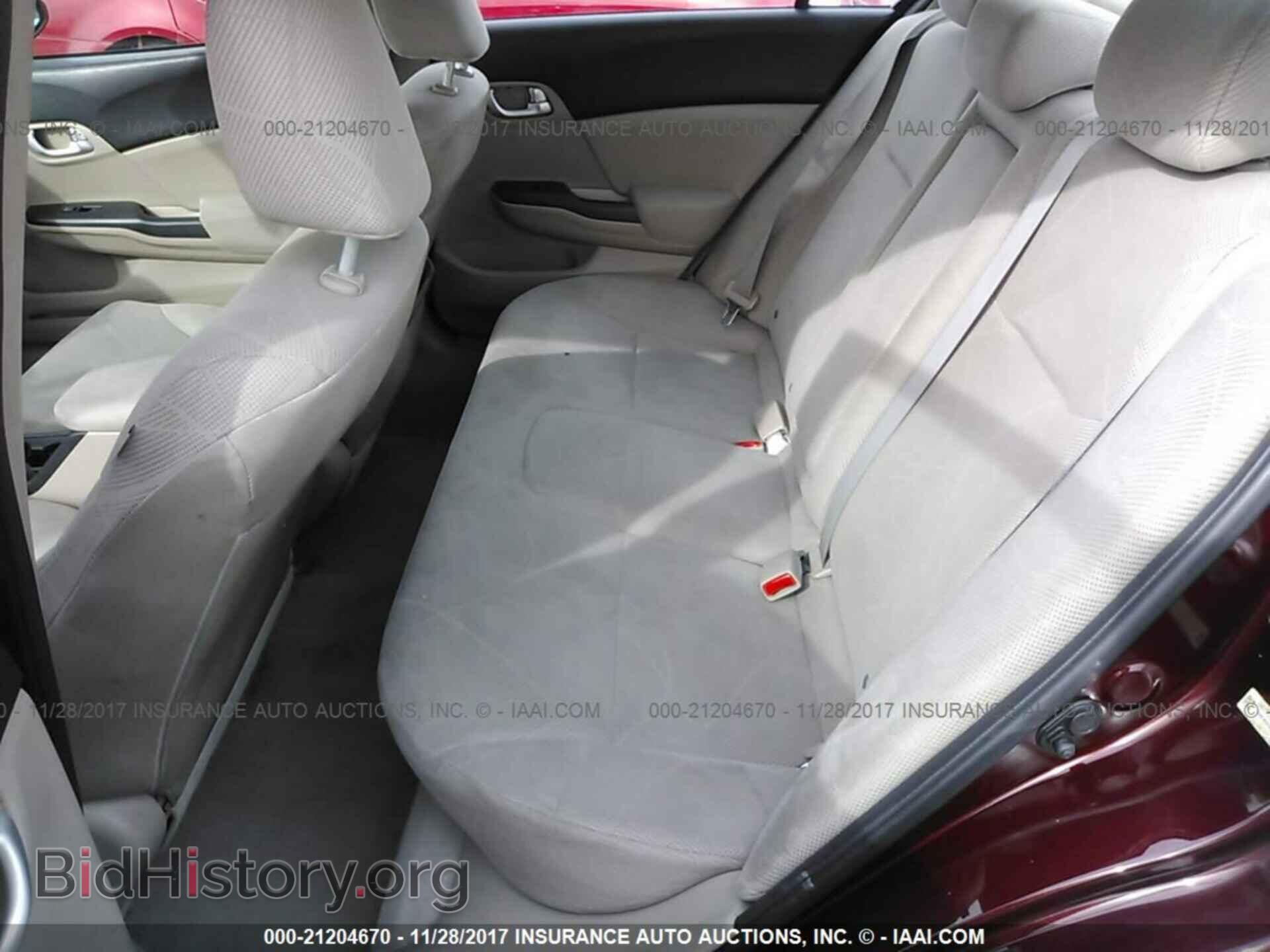 2012 Honda Civic - VIN: 19XFB2F82CE303659 - Photo 8