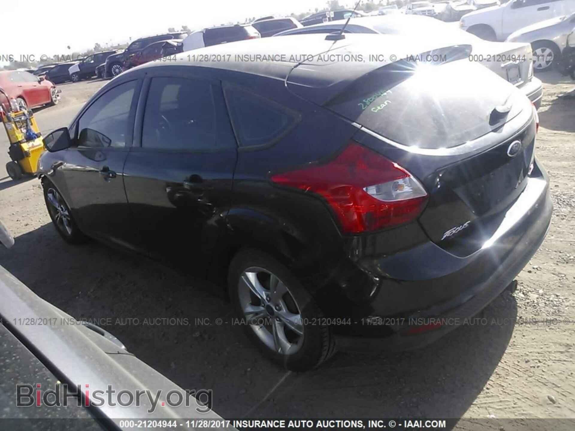 2014 Ford Focus - VIN: 1FADP3K20EL137674 - Photo 3