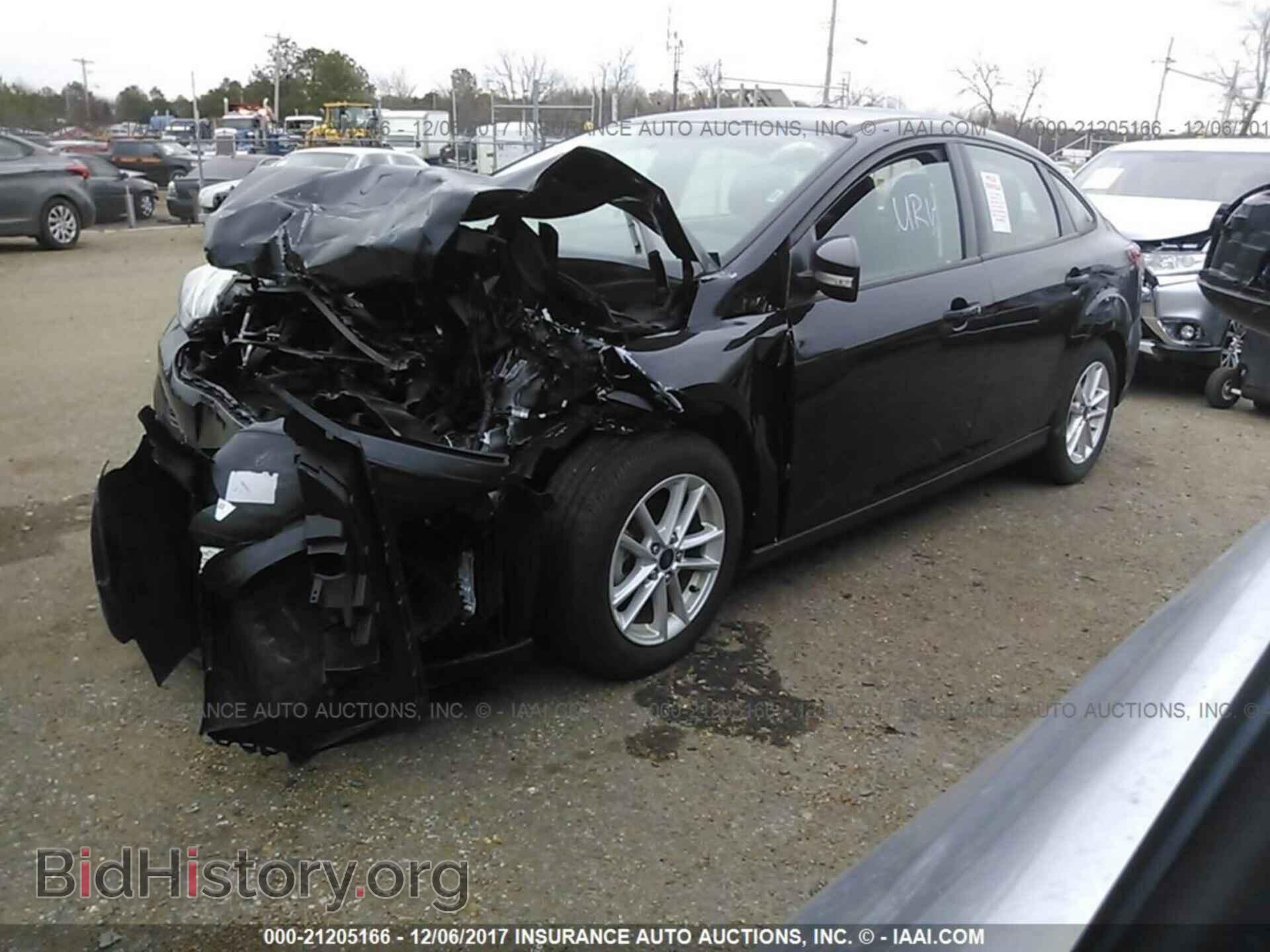 2016 Ford Focus - VIN: 1FADP3F27GL285706 - Фото 2