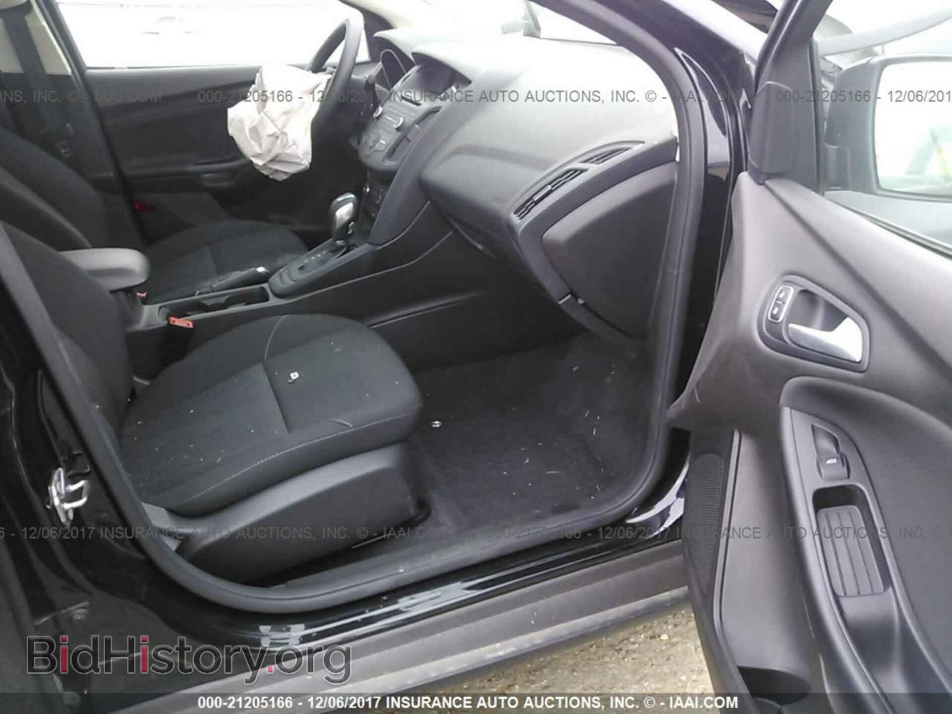 2016 Ford Focus - VIN: 1FADP3F27GL285706 - Фото 5
