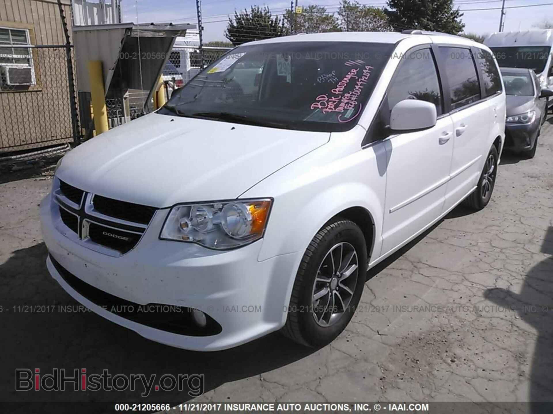 2017 Dodge Grand caravan - VIN: 2C4RDGCG8HR859075 - Фото 2