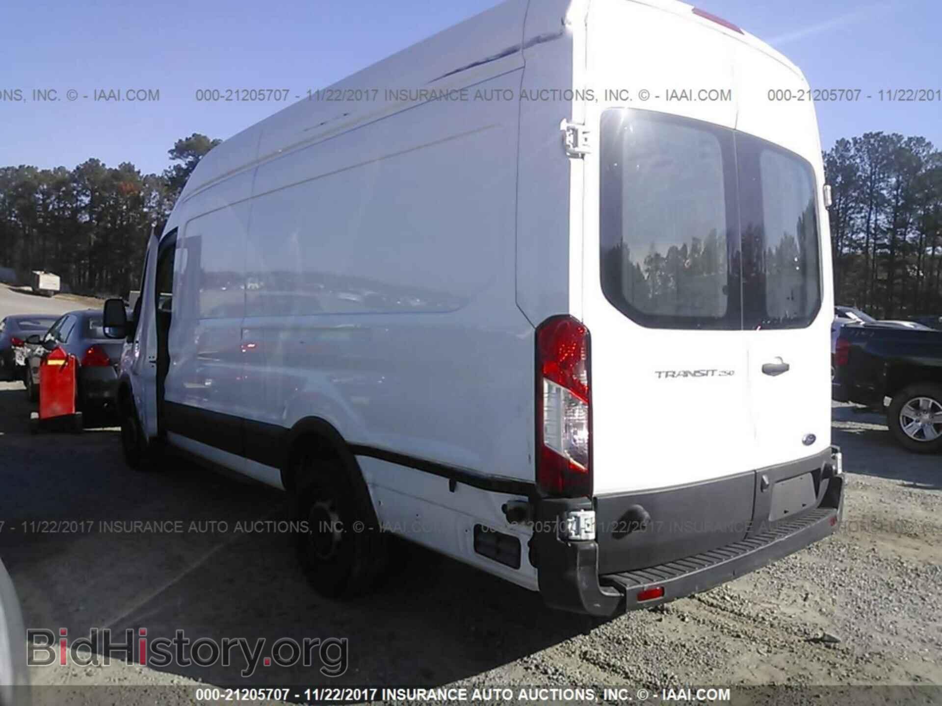 2017 Ford Transit - VIN: 1FTYR3XM8HKA10875 - Фото 3